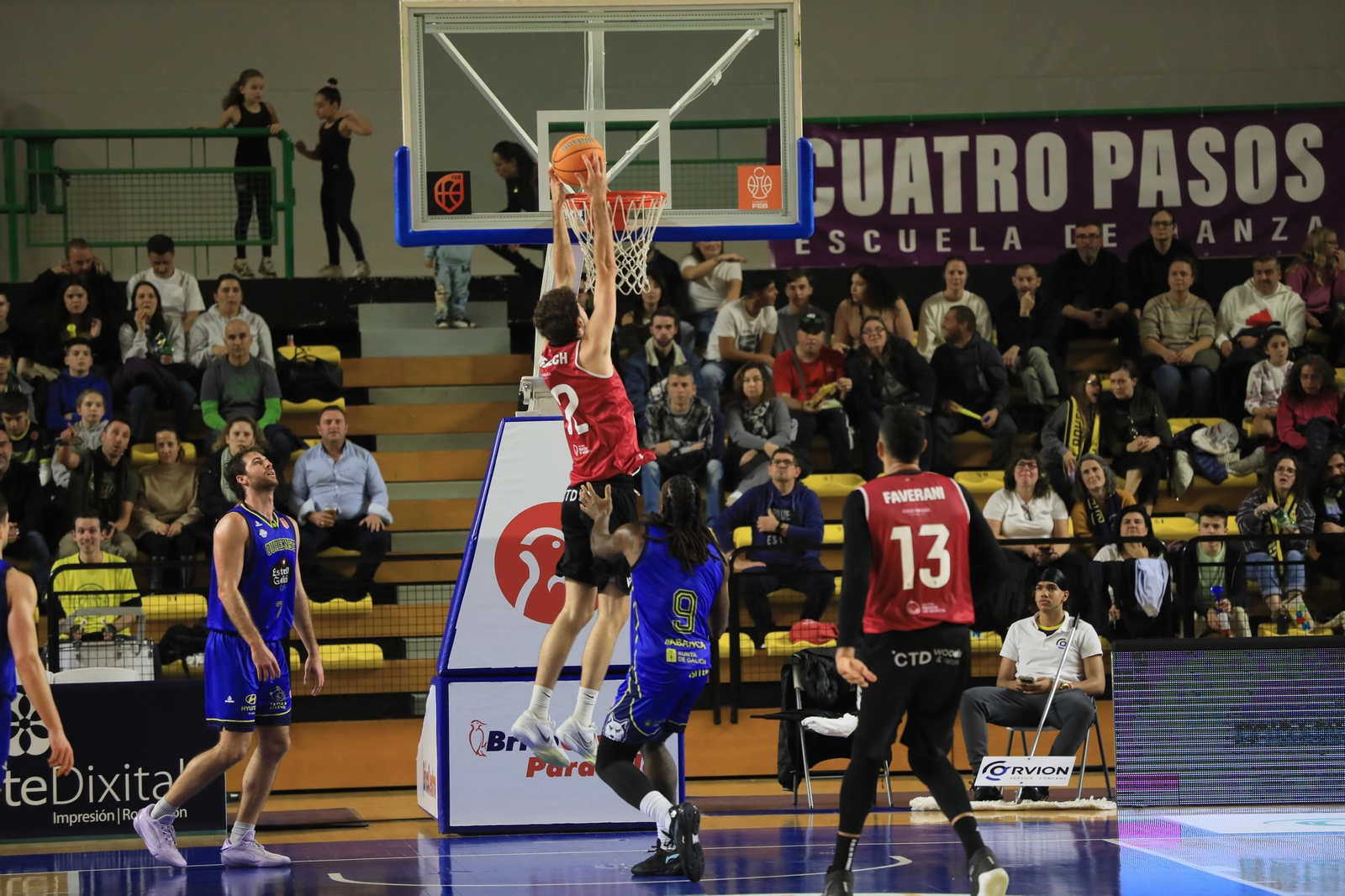 Galería | El Pazo disfruta de una nueva victoria del COB, esta vez ante el Cartagena