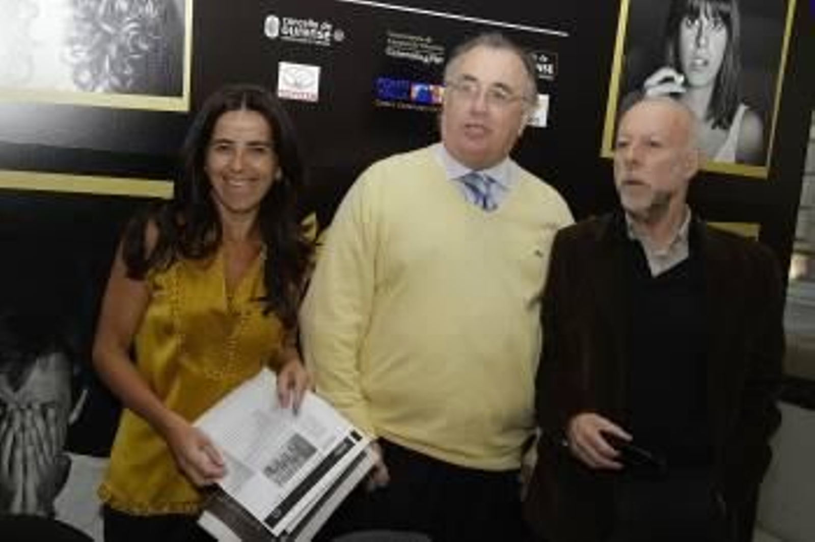 Isabel Pérez co director do CGAI, Guillermo Escrigas, e o produtor e director Miguel Castelo. (Foto: MIGUEL ÁNGEL)