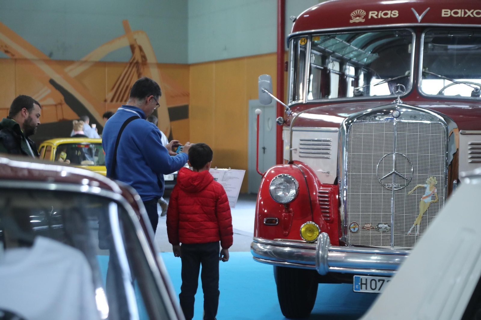 Galería | Más de un centenar de coches en el Salón del Automóvil Clásico