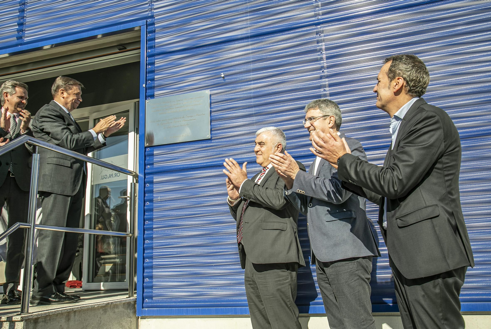 El ministro de Agricultura, Pesca y Alimentación, el presidente de Orpagu y los alcaldes de A Guarda y Tui