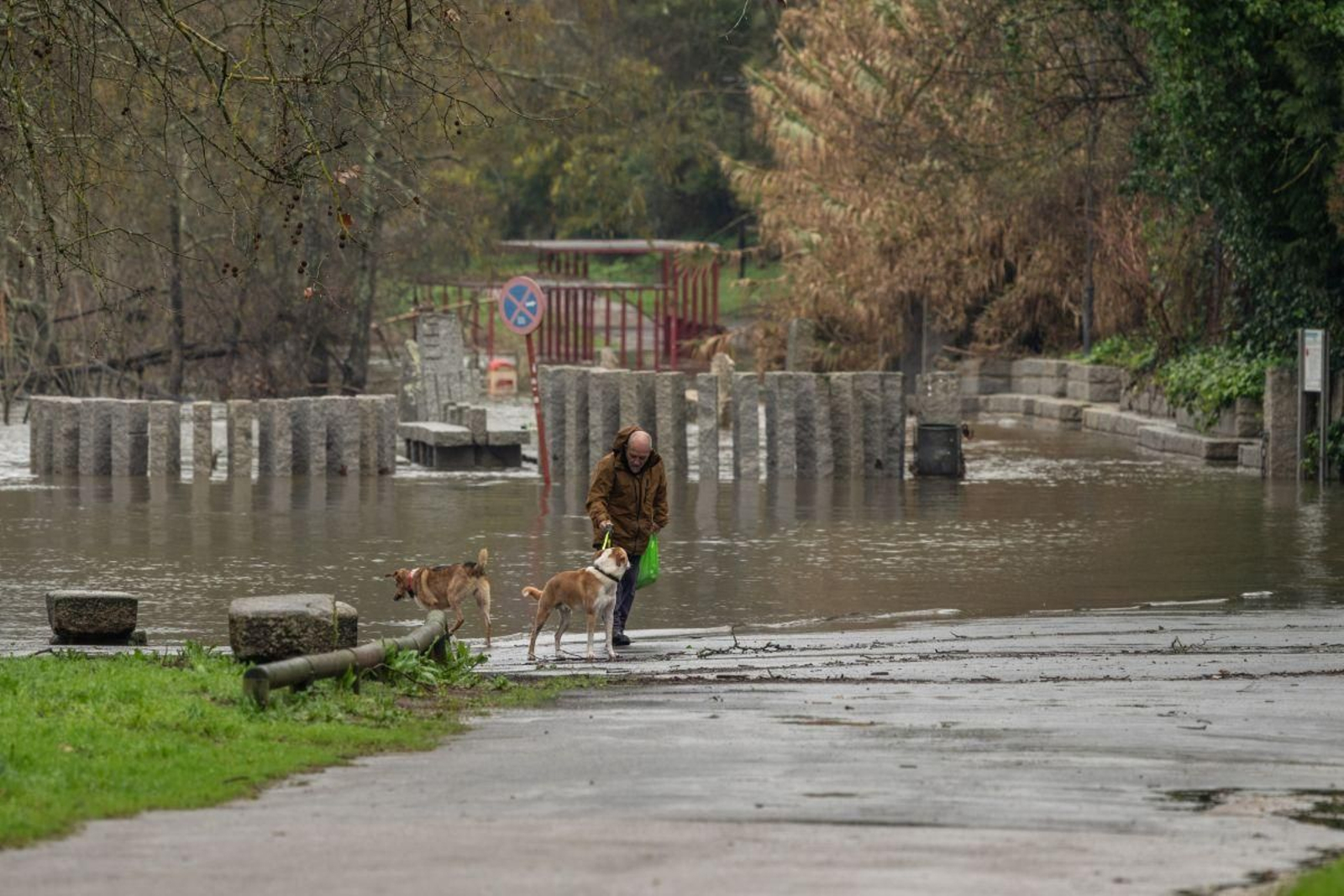 Paseo termal, a la altura de Muíño da Veiga.