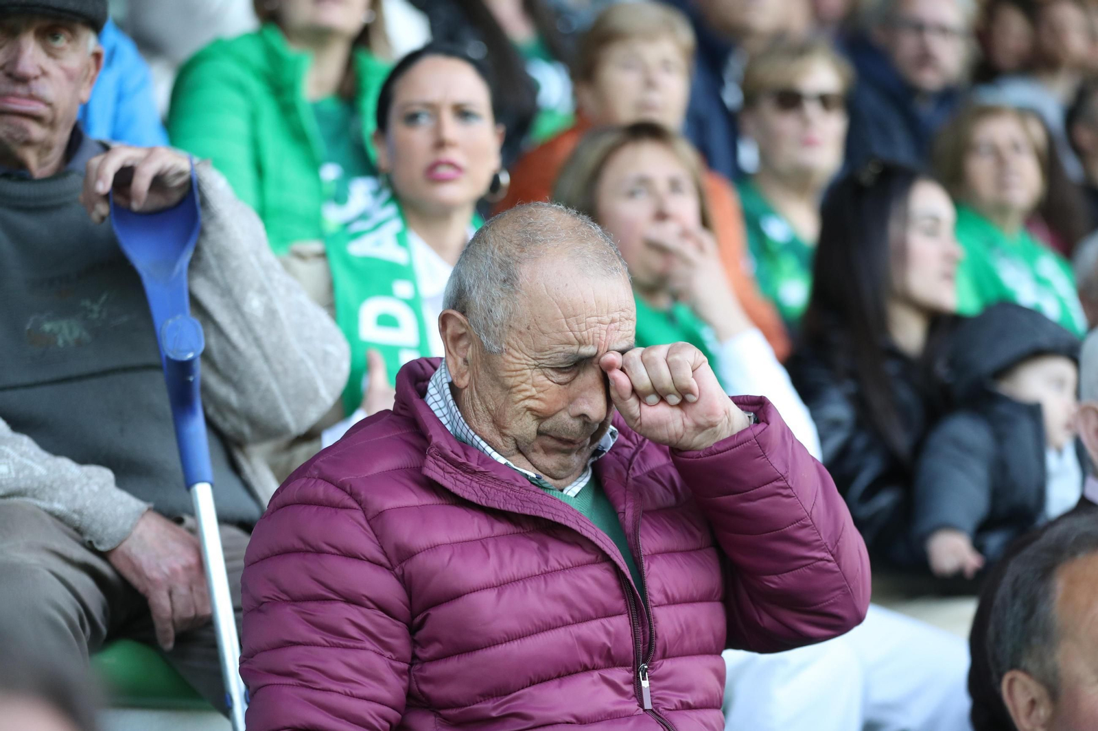 Galería | Empate a uno entre el CD Arenteiro y Ourense CF en el derbi termal