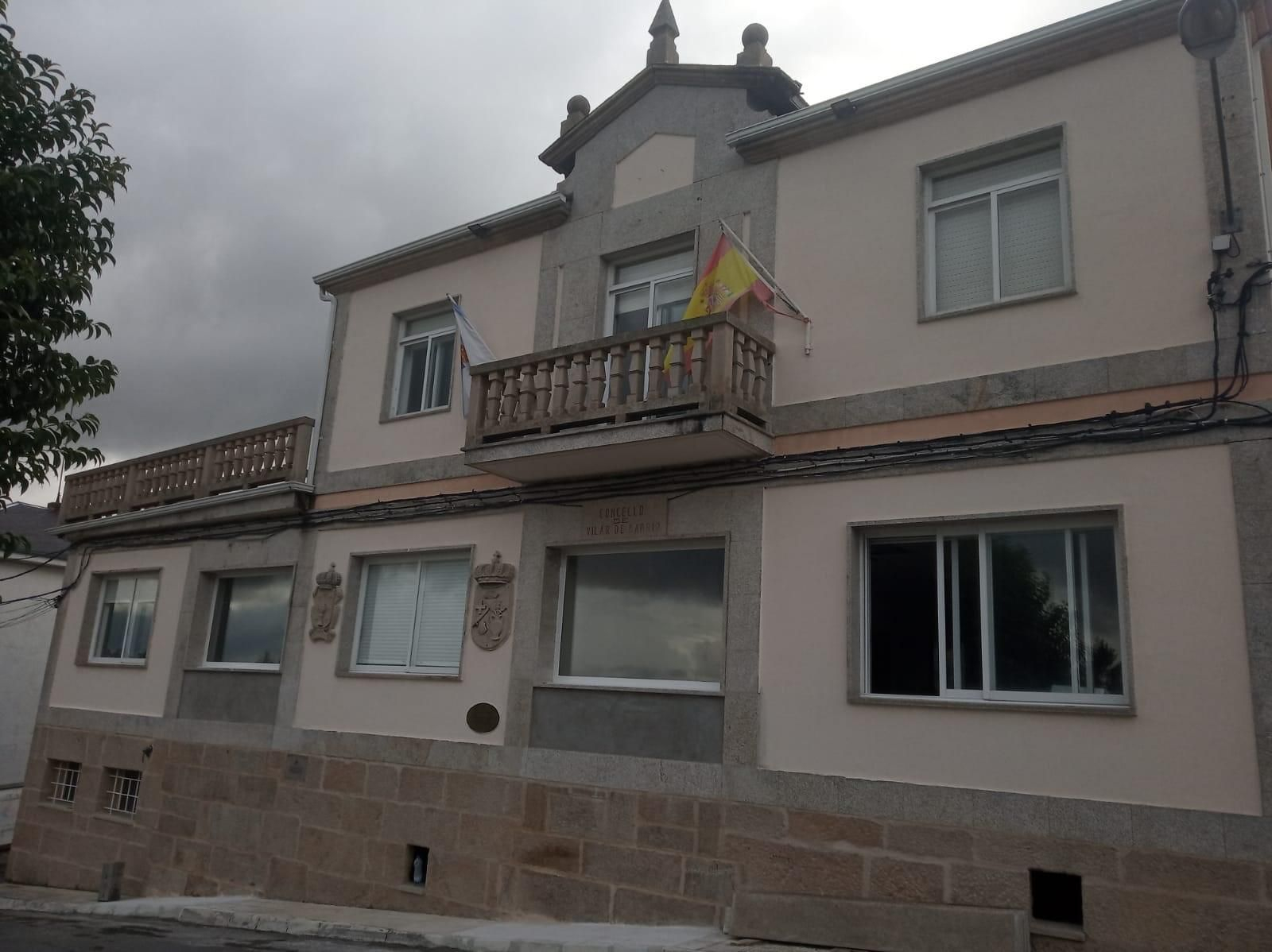 La Casa Consistorial de Vilar de Barrio estará lista en un plazo de tres semanas.