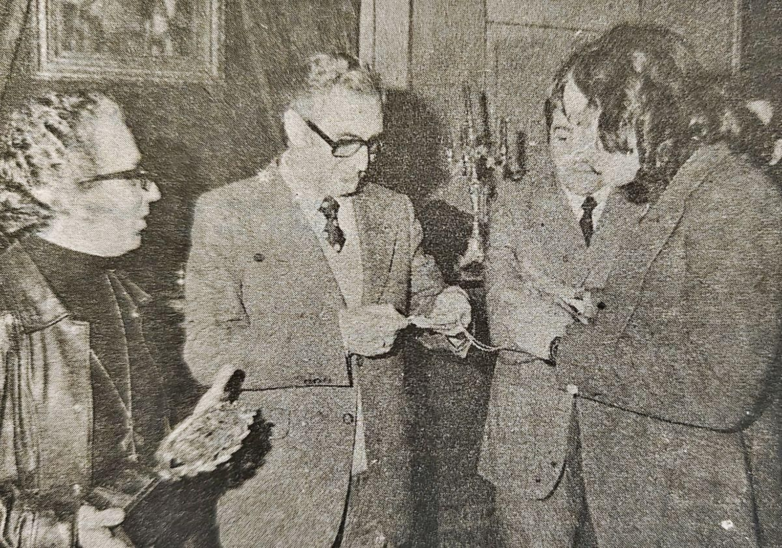 El padre Silva, el alcalde de Huesca y Miguel Ángel Vázquez “Michel”.