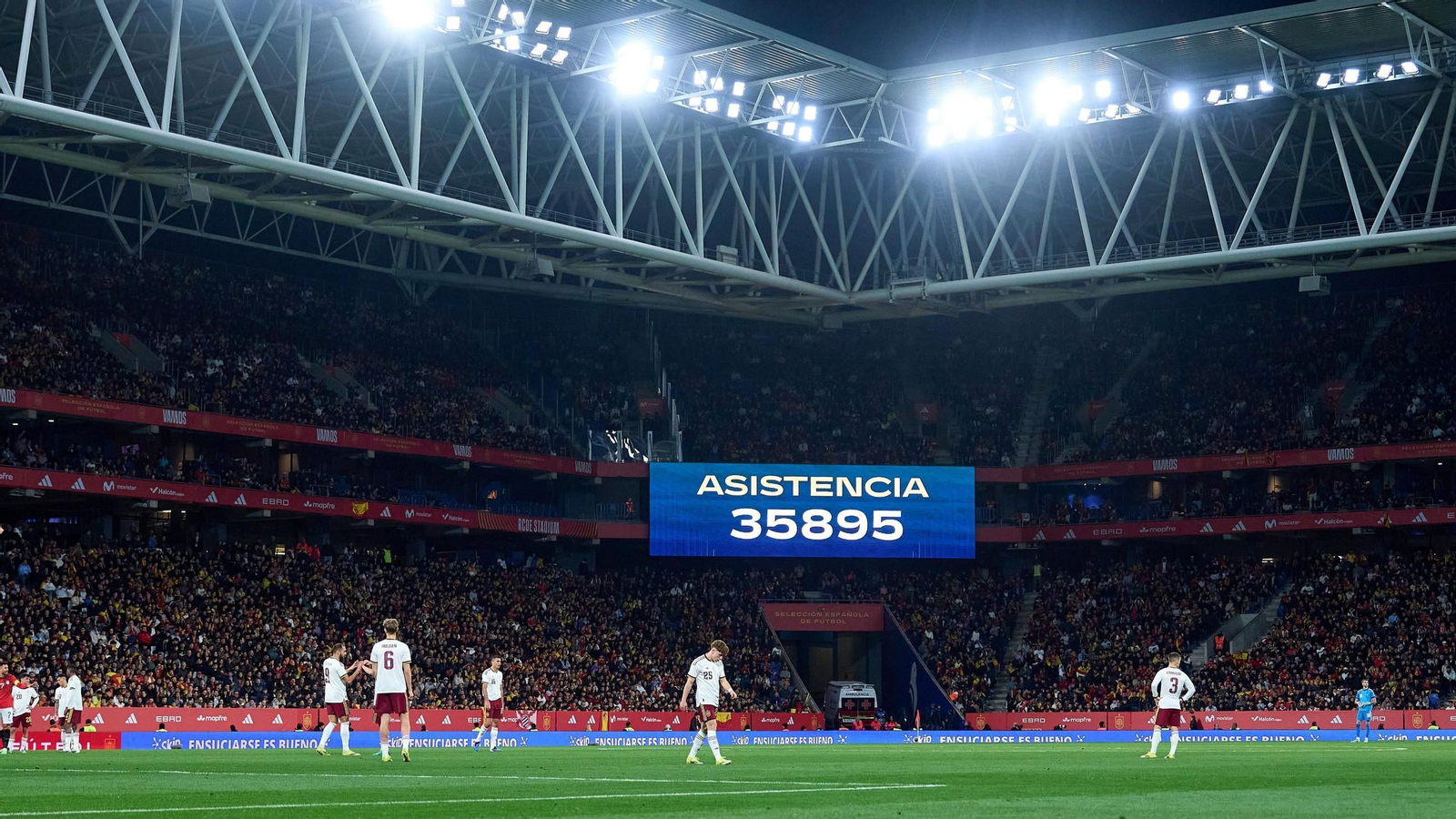Una imagen del público en el RCDE Stadium en el partido entre España y Egipto.