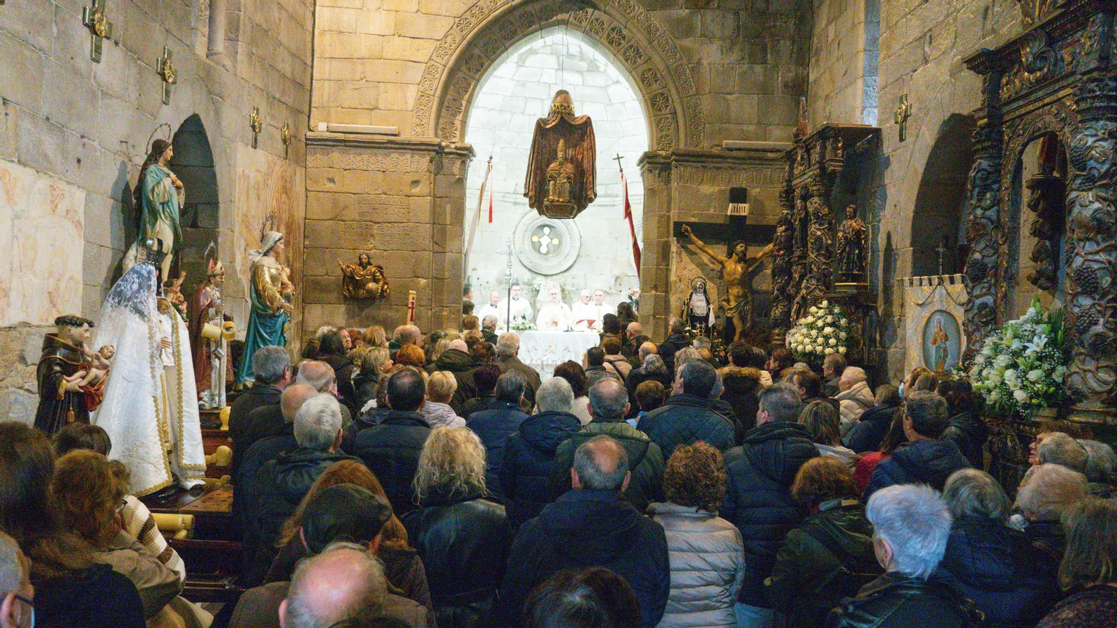 Galería | Vigo celebra As Candelas pese a la lluvia