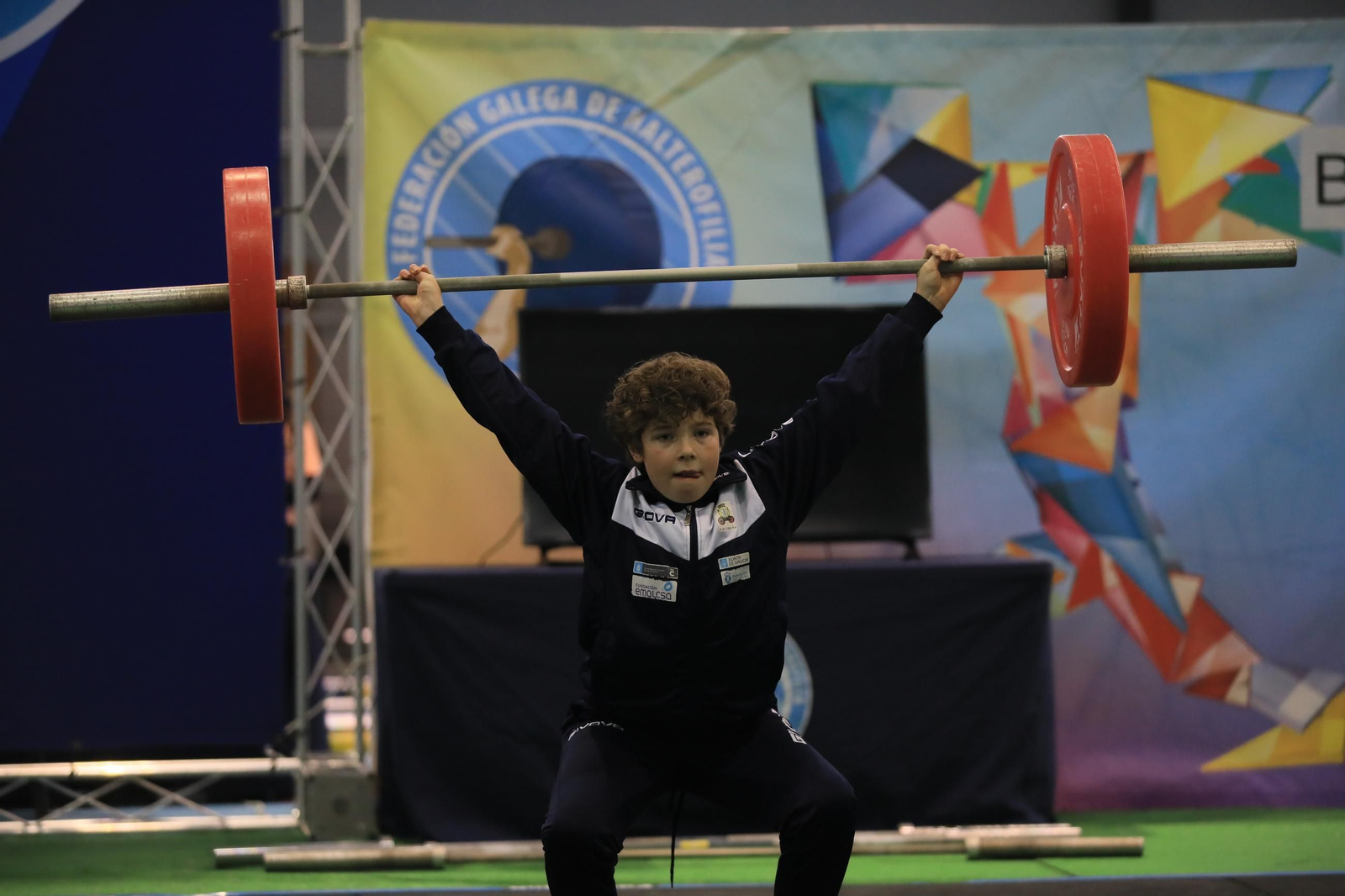 Galería | El futuro de la halterofilia gallega se cita en Oira