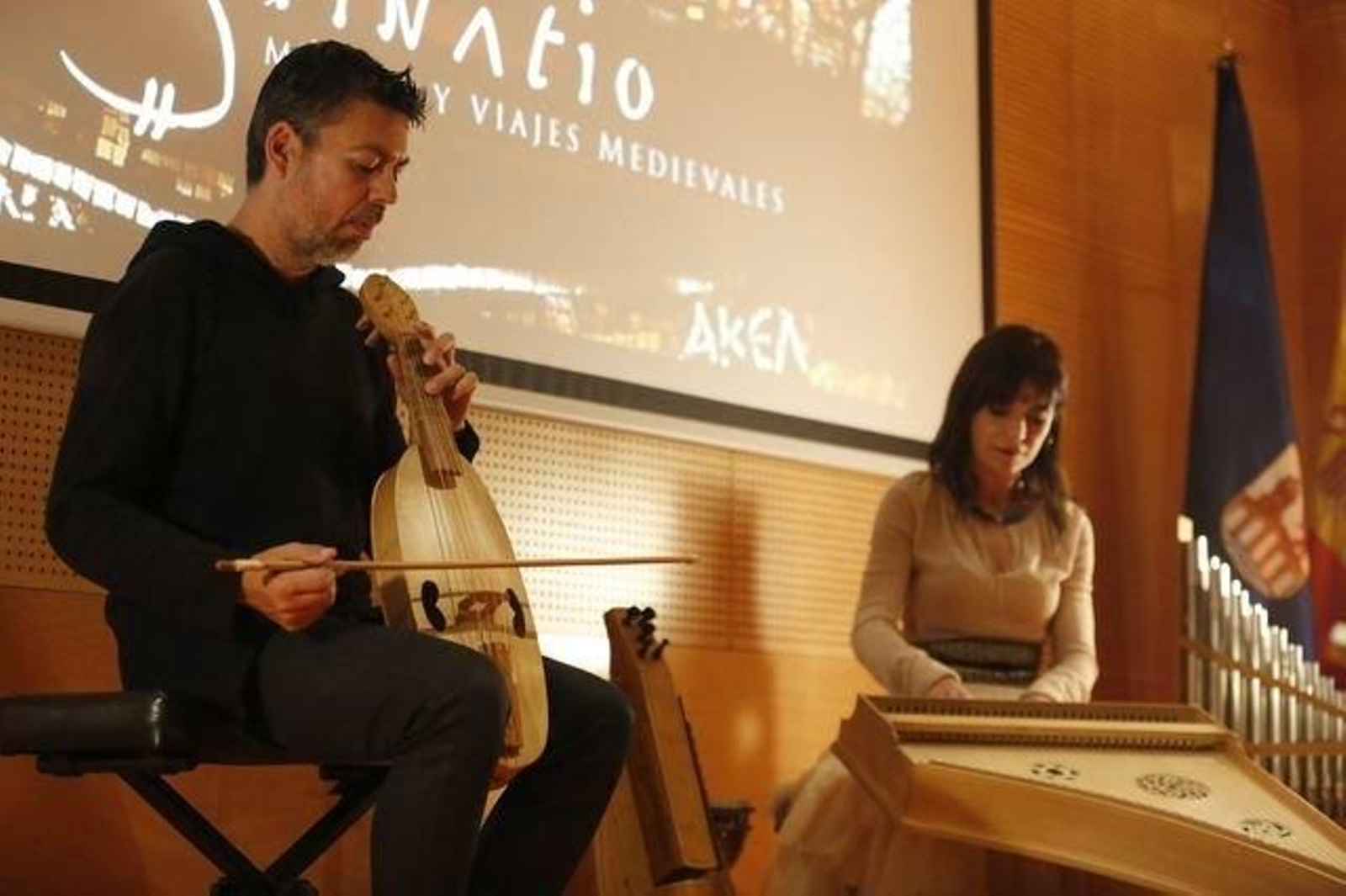 Ourense. 07/05/18. Clausura de la exposición " In Tempore Suevorum" en el centro cultural Marcos Valcárcel. En la foto el concierto del grupo "Peregrinatio" de música medieval en la clausura.
Foto: Xesús Fariñas