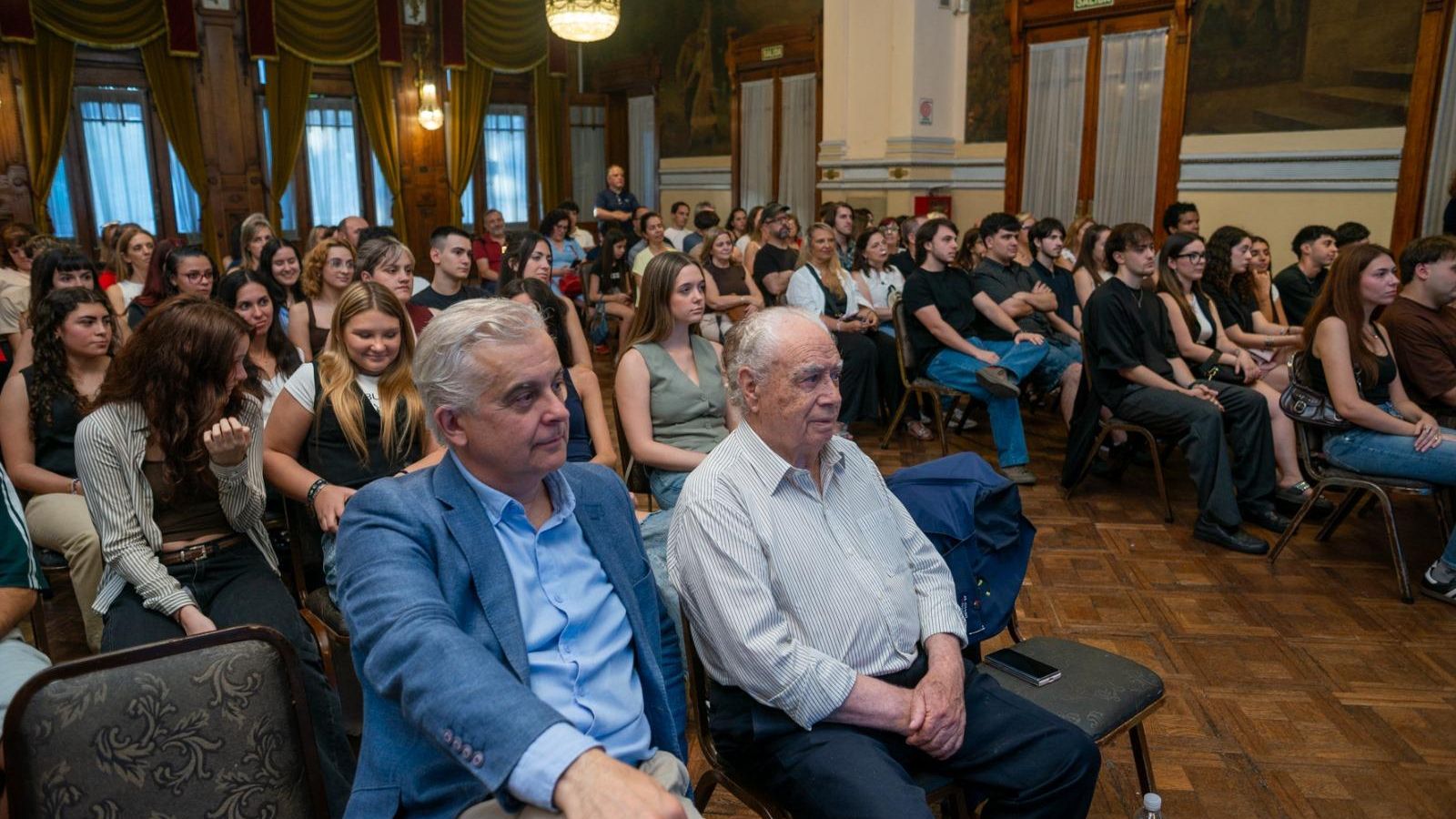 Público asistente a la entrega