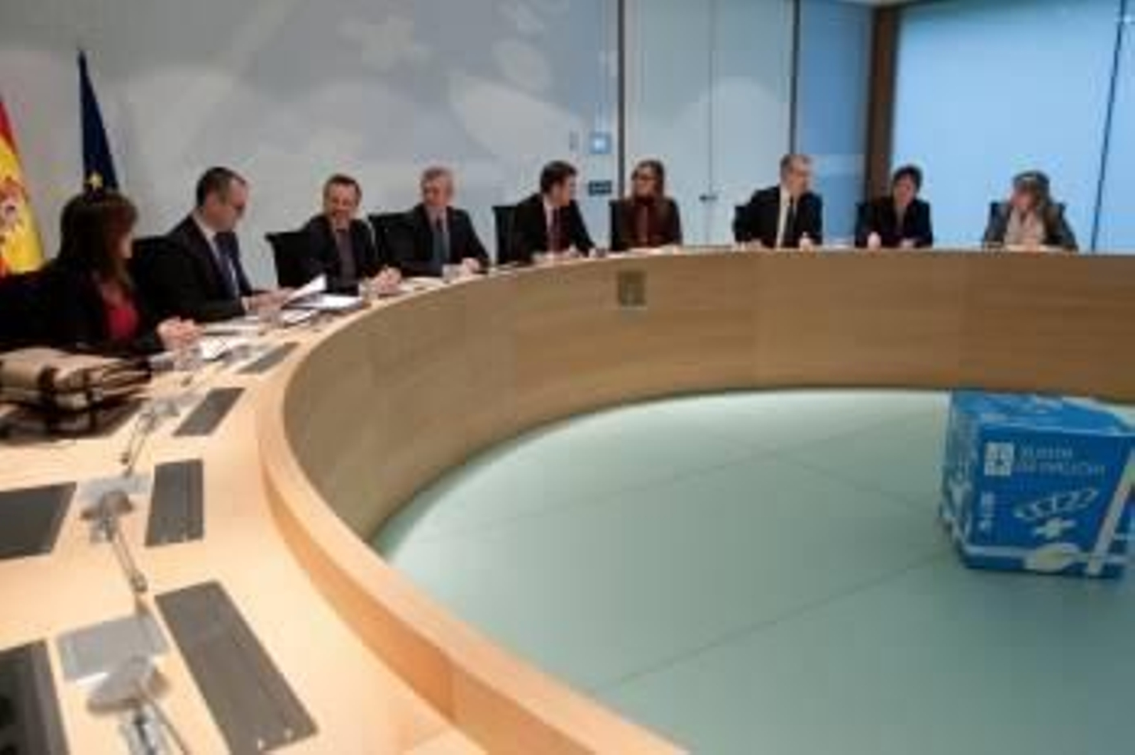 Sólo el presidente de la Xunta, los conselleiros y los delegados territoriales disponen de coche oficial. (Foto: ARCHIVO)