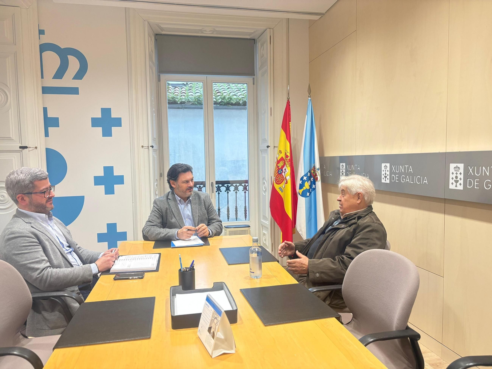 Encuentro con Juan Alvite en la Secretaría Xeral da Emigración