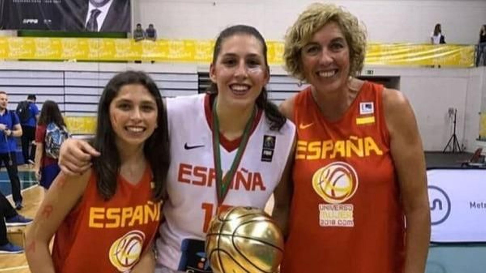 Inés, María y Ángeles Araújo en 2018, tras el Campeonato de Europa en Matosinhos, Portugal.