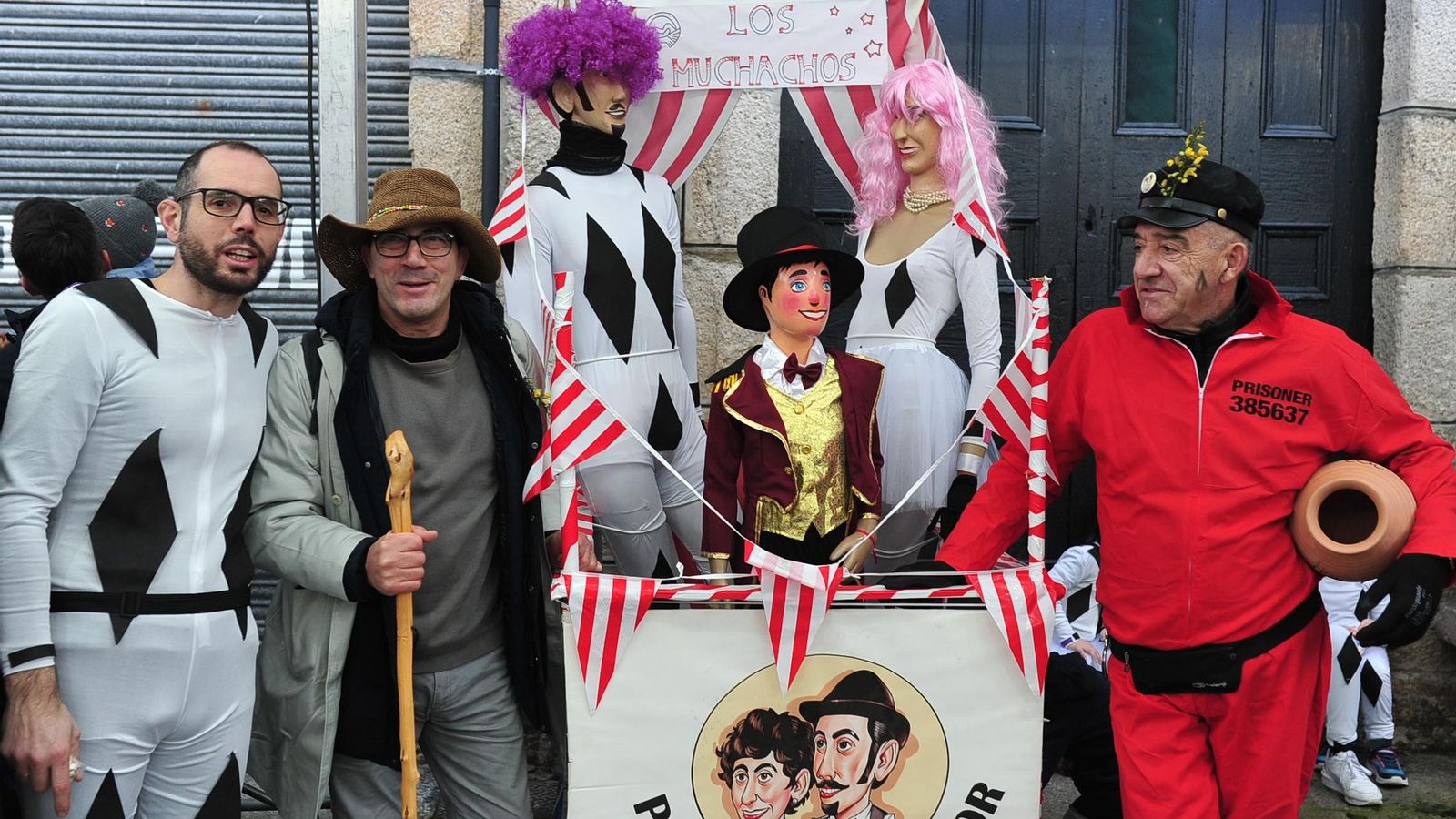 Pasarrúas cos mecos