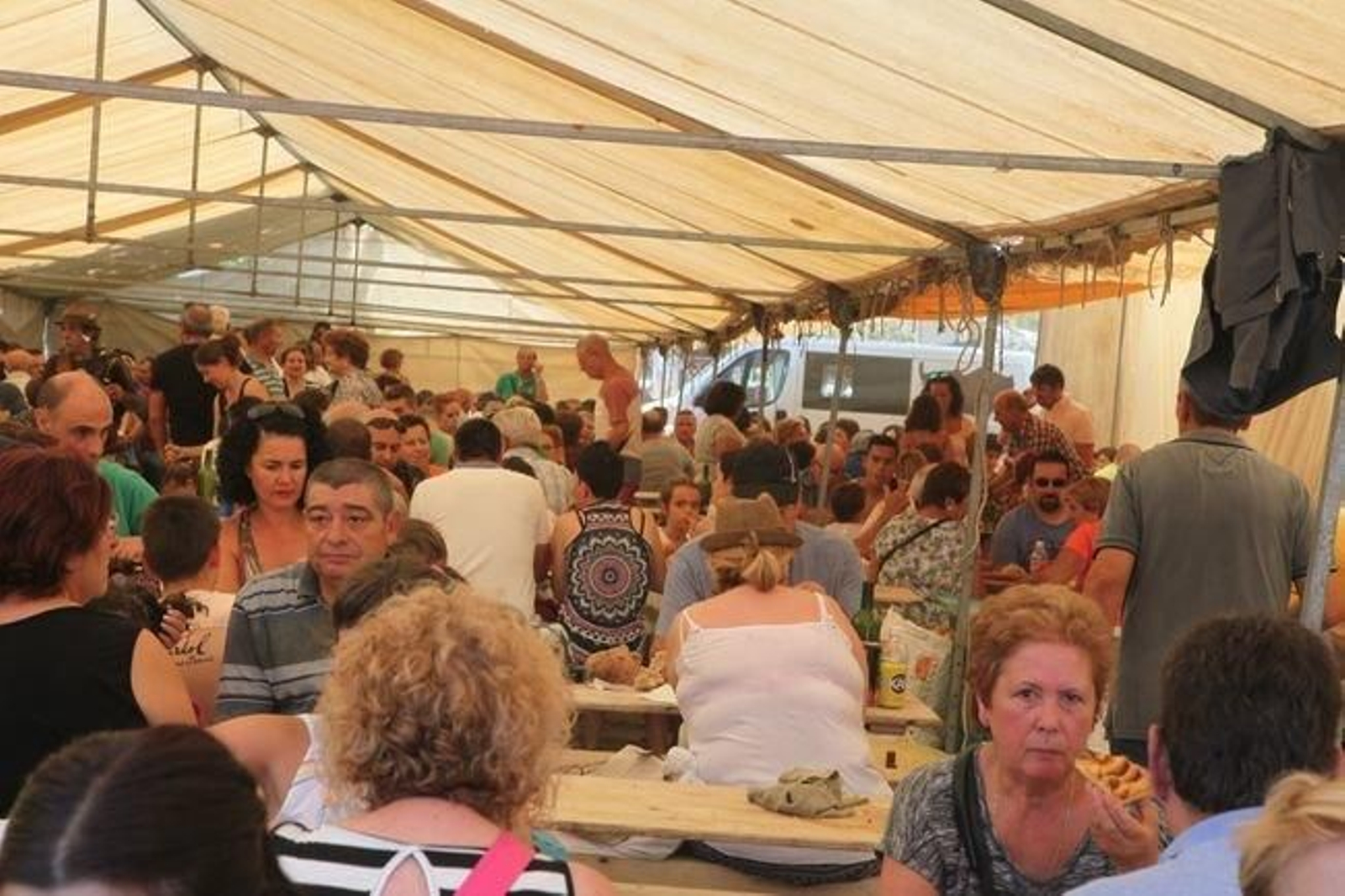 Las raciones de pulpo volaron de las "potas" en A Barreira.