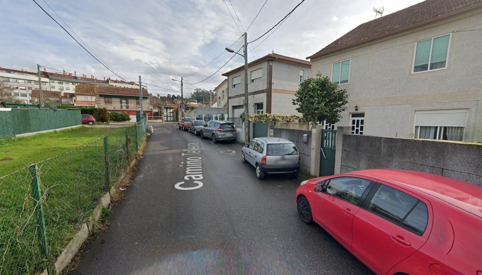 Las obras en el camiño Telleira se prevé que finalicen a mediados de mayo.