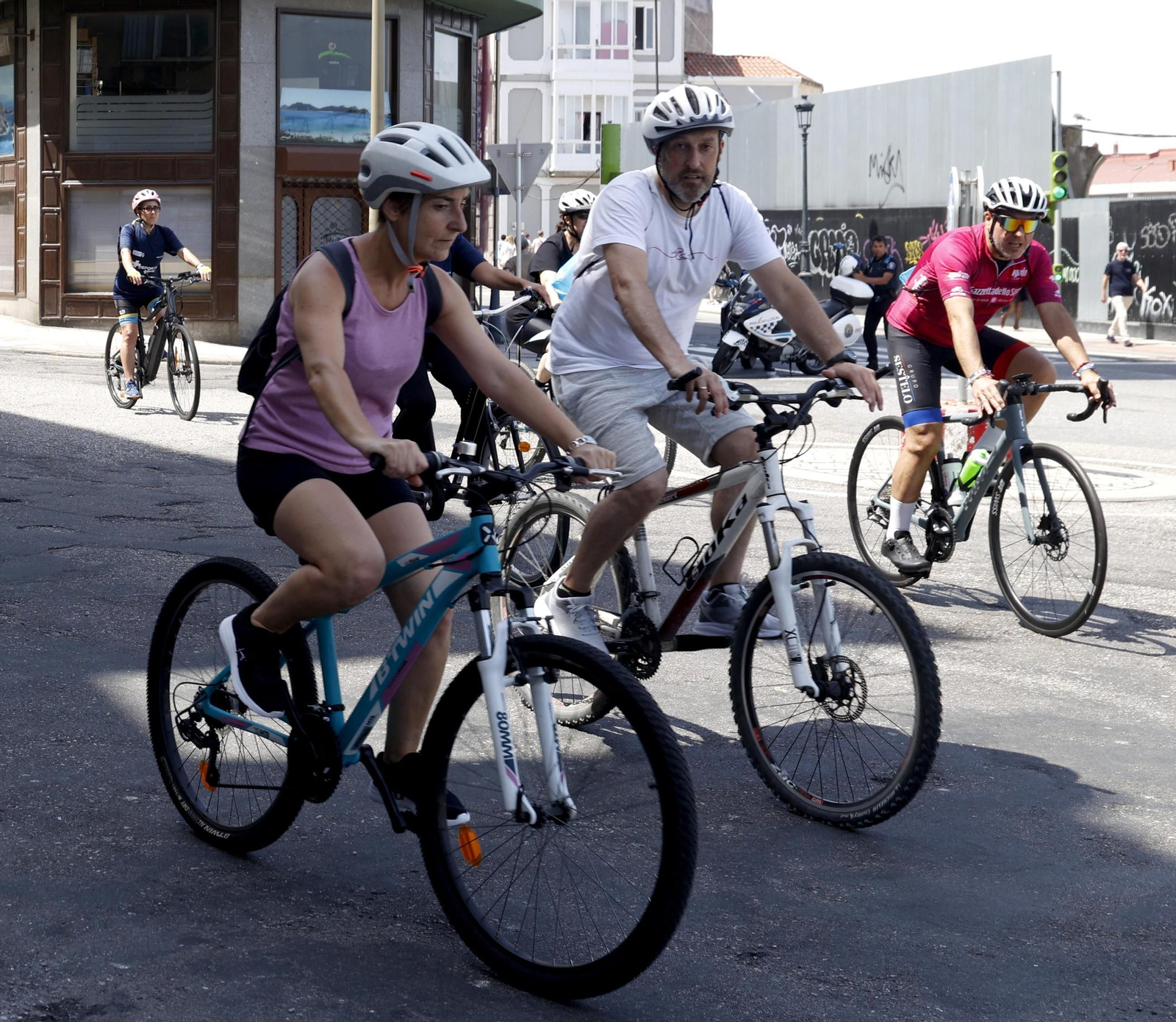 Galería | El ciclismo toma Vigo con la primera edición del Día de la Bici de Atlántico