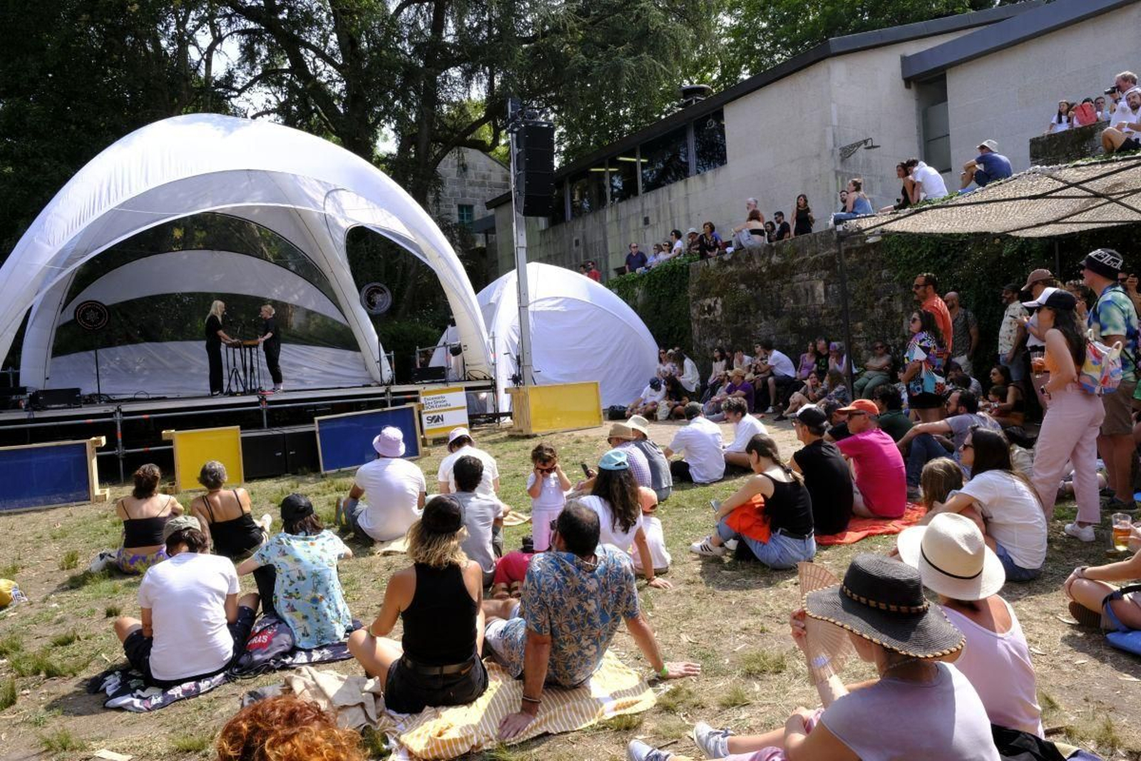 El dúo estonio Dou Ruut abrió el cartel del primer día en el escenario San Simón.