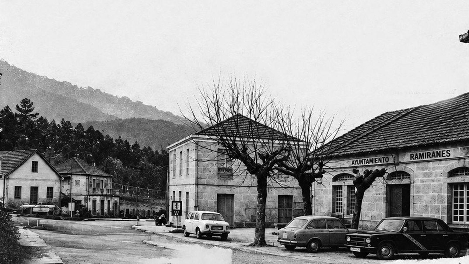 Antiga casa do Concello de Ramirás trala fusión de Freás de Eiras e Vilameá.