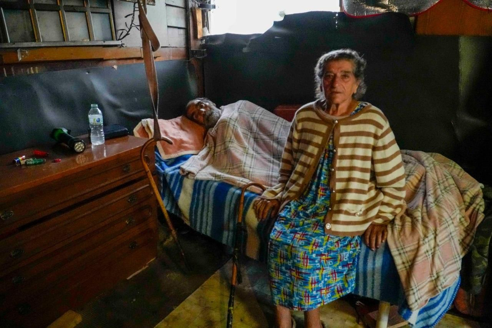 Victoria y Jacinto, toda una vida sin un techo digno