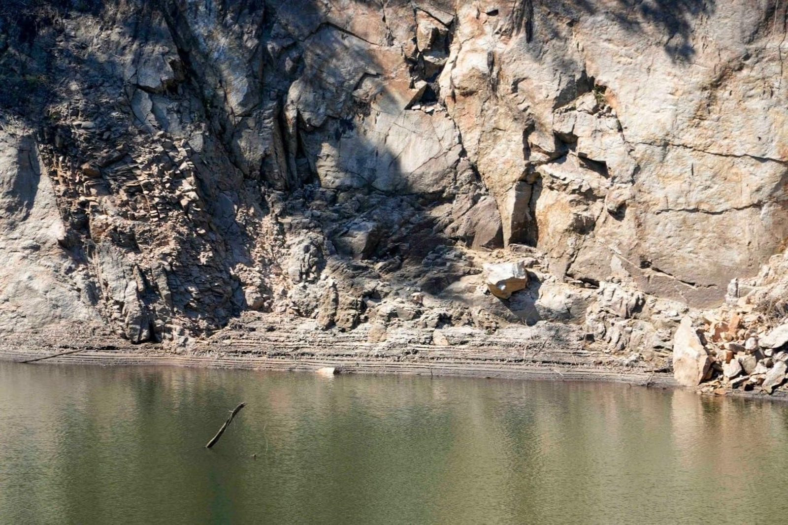 Embalse de Baíña, en Baiona.