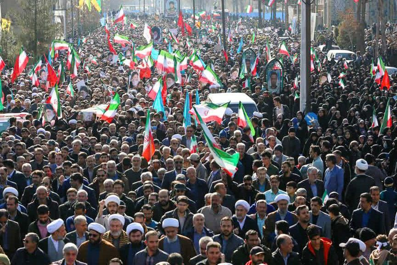 Manifestación a favor del gobierno de Irán