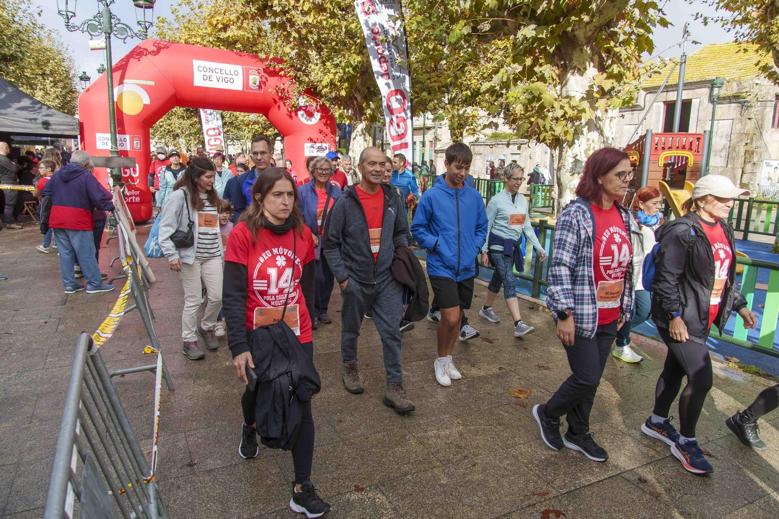 Galería | Carrera por la esclerosis múltiple en Bouzas