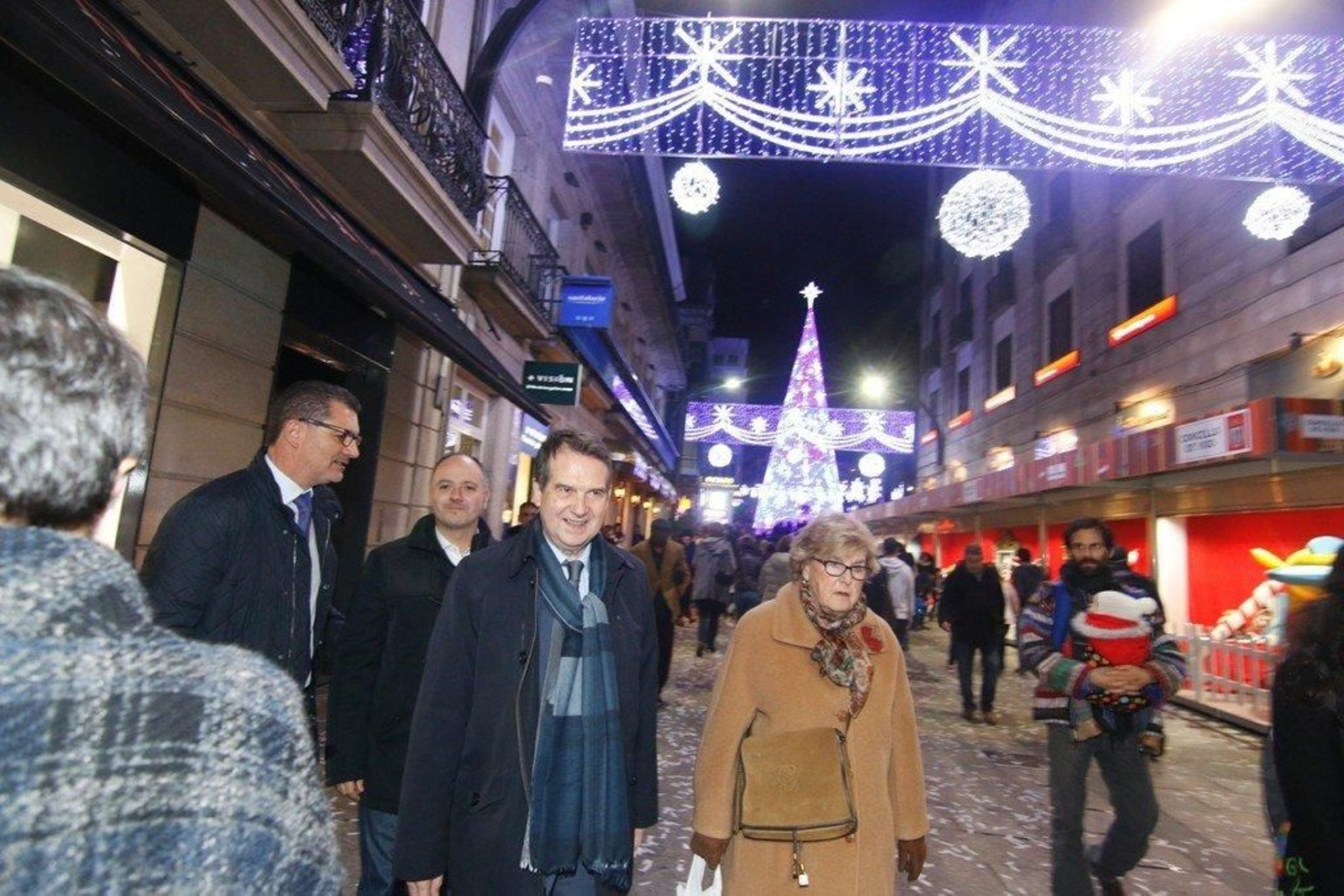Encendido de las luces de Navidad Foto JV Landín 231