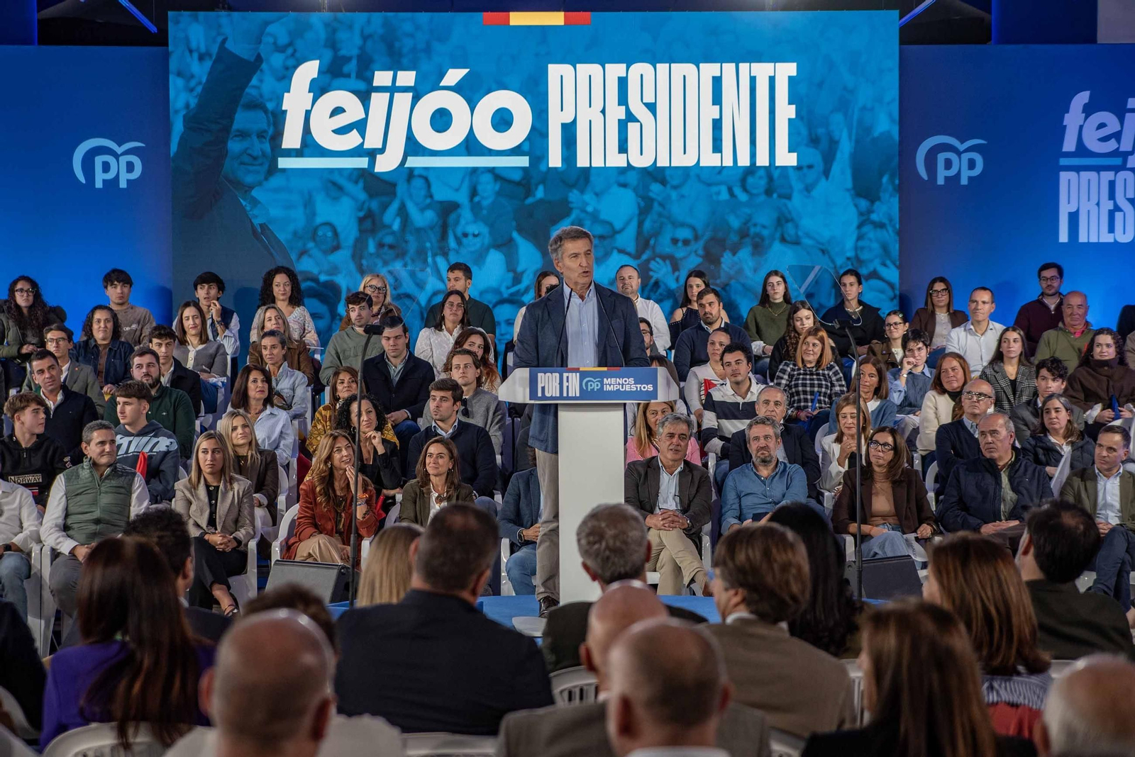 Galería | Feijóo hace parada en Vigo con la precampaña electoral del 29-N