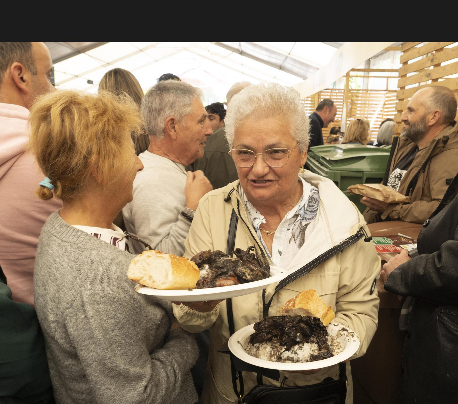 Galería | Un domingo en Redondela entre choco y Revilla