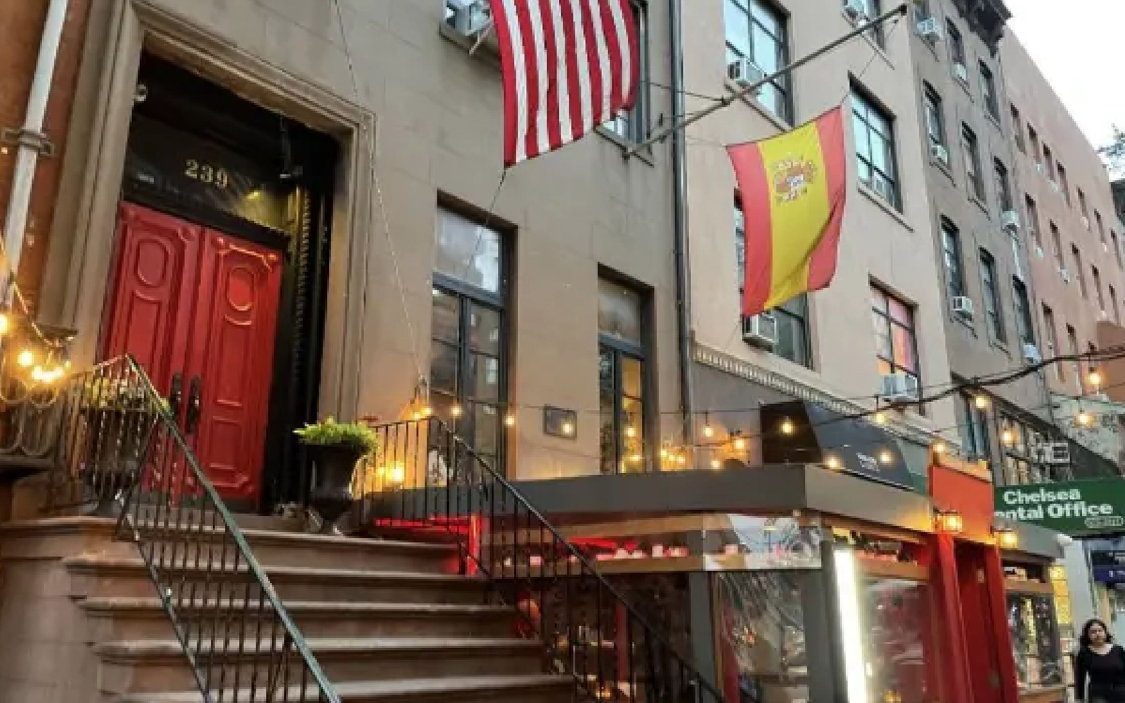 Fachada de La Nacional