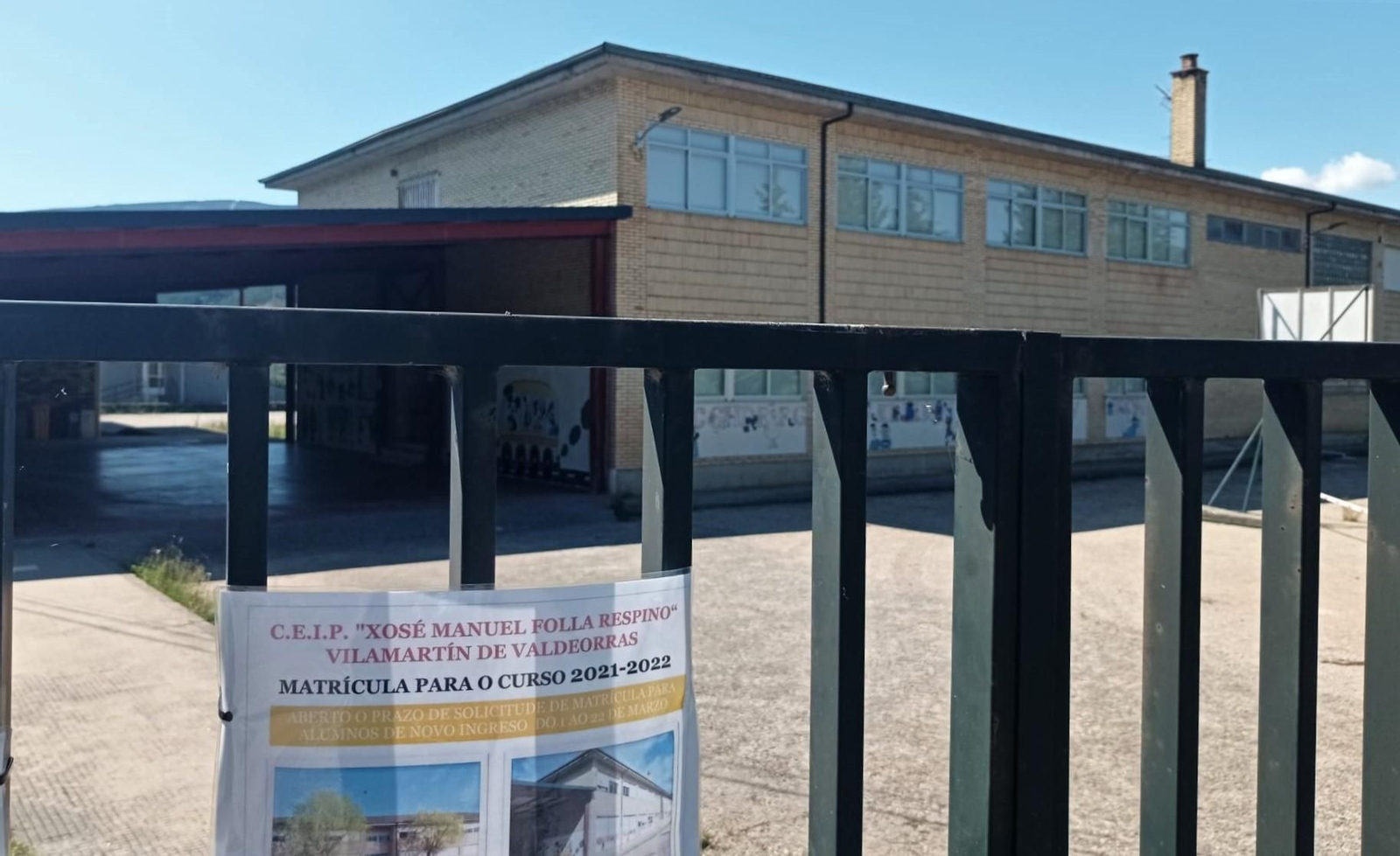 El colegio de Vilamartín perderá dos aulas, además de los profesores especialistas. (Isaac Cruz)