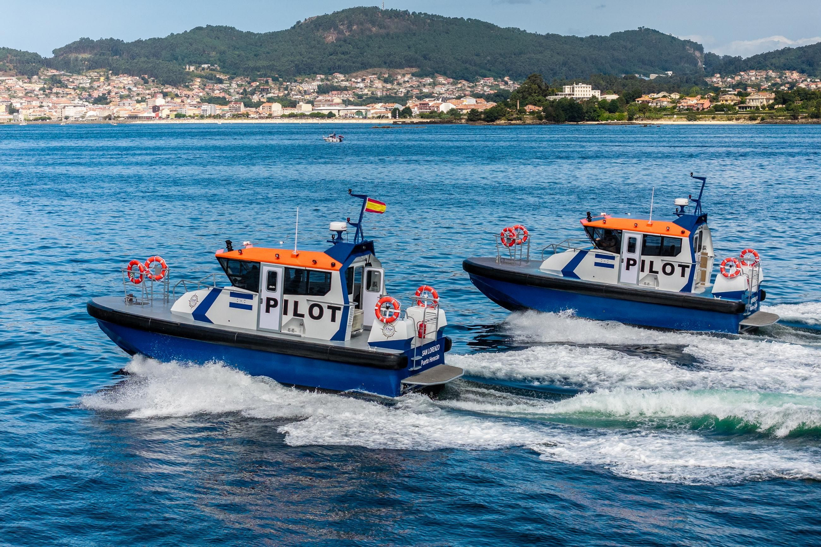 Las embarcaciones superaron la fase final de pruebas en la ría de Vigo.