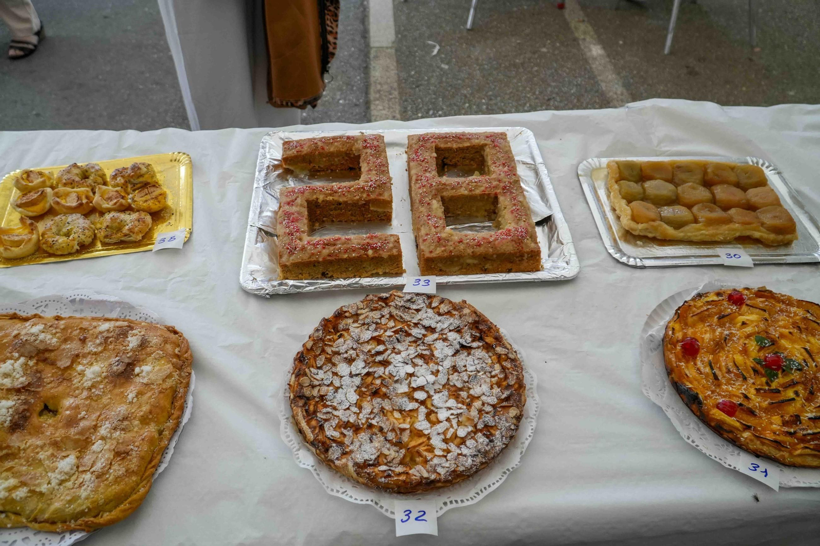 Galería | La Festa da Sidra triunfa en Bembrive con 1.000 litros repartidos