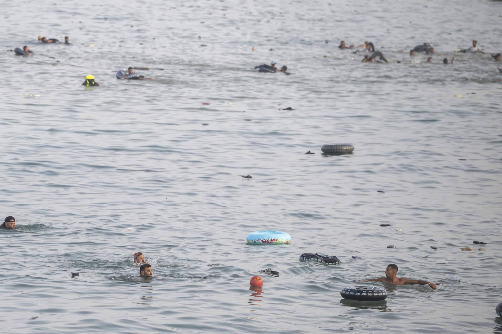 Galería | Llegada masiva de inmigrantes a Ceuta desde Marruecos