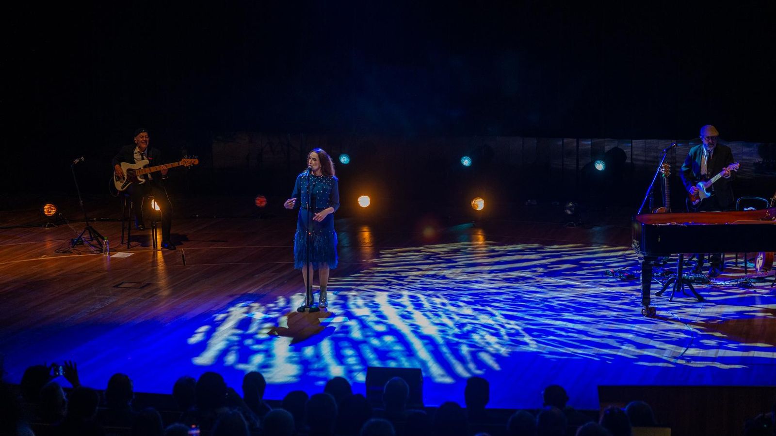 Dos mil personas siguieron el concierto de Luz Casal en el corazón de Argentina