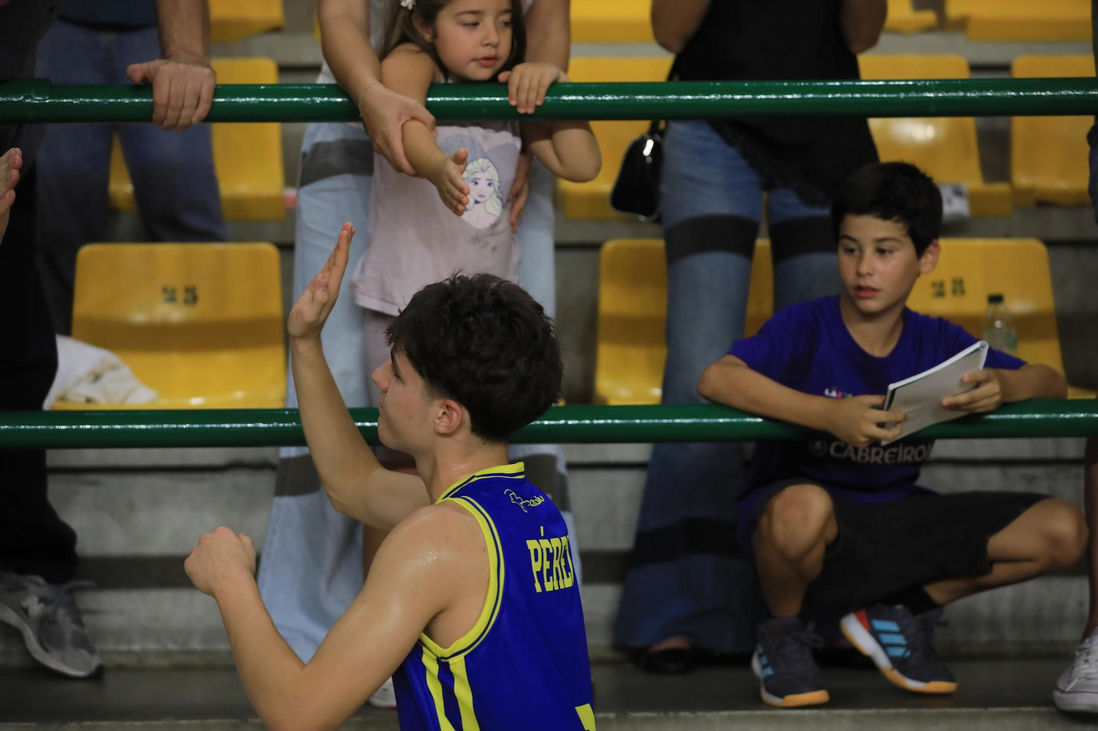Galería | El Pazo disfruta y vibra con el estreno de la temporada del COB