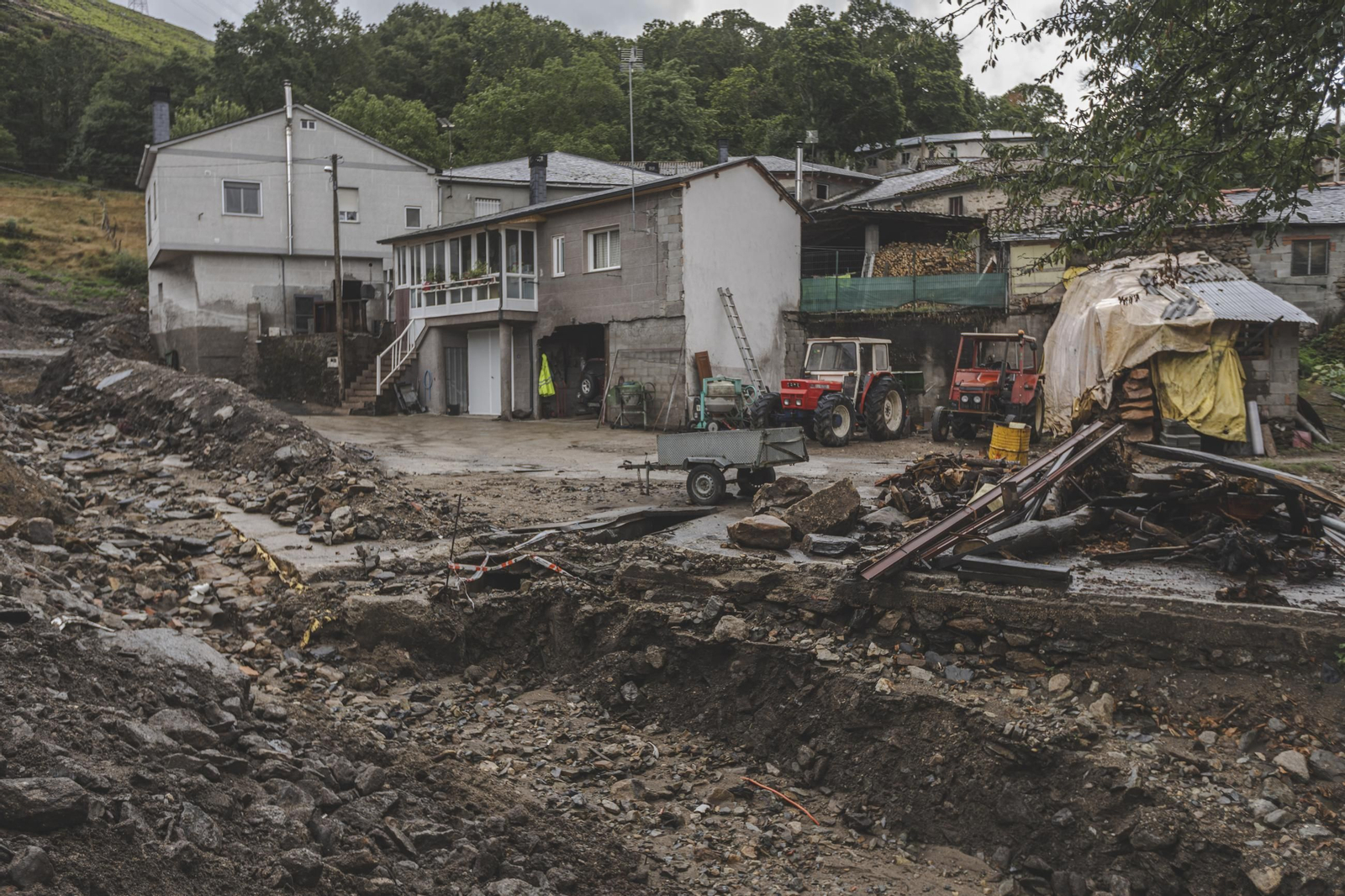 Galería | Viana do Bolo vuelve revivir las riadas de junio tras las intensas lluvias