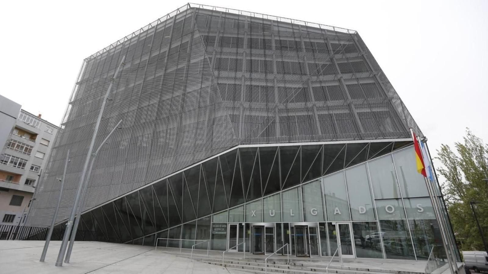 Edificio judicial en O Couto