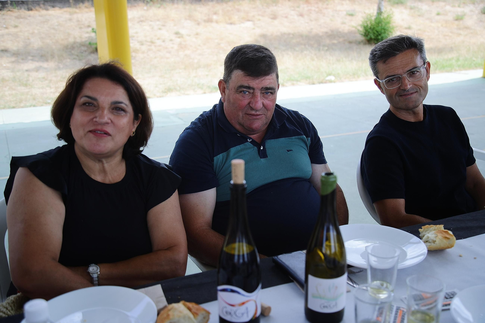 Galería | Biscoito de fariña, ovos, azucre e manteiga para celebrar a Festa da Bica en A Pobra de Trives