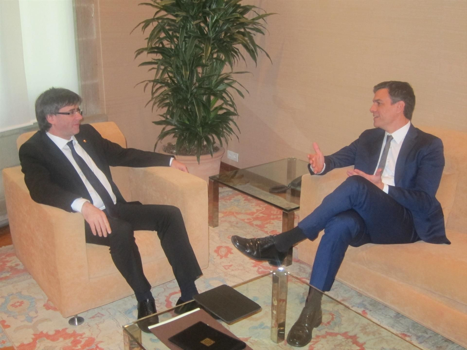 Pedro Sánchez y Carles Puigdemont, en una imagen de archivo.