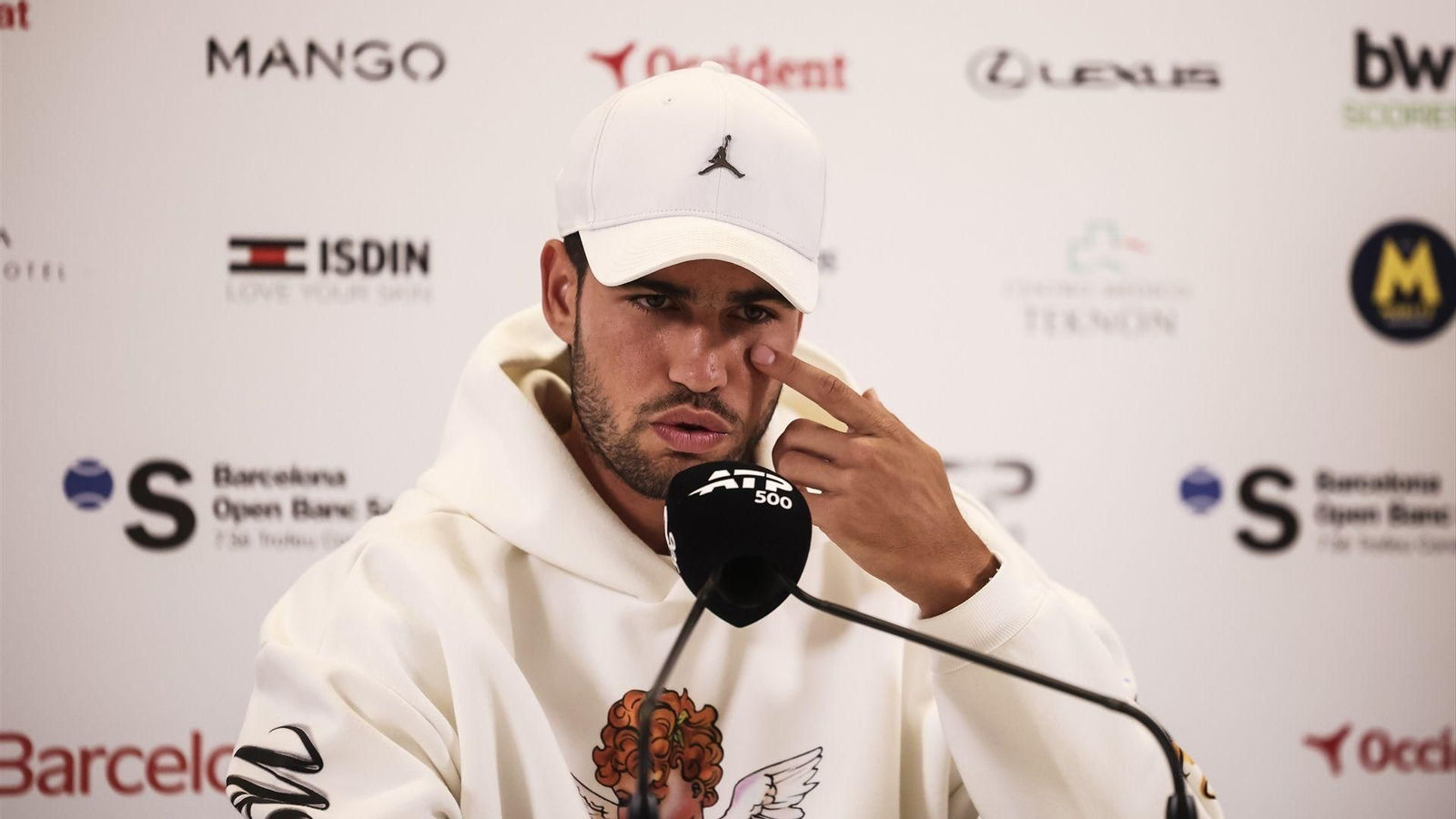 Carlos Alcaraz, en la rueda de prensa que dio en Barcelona.