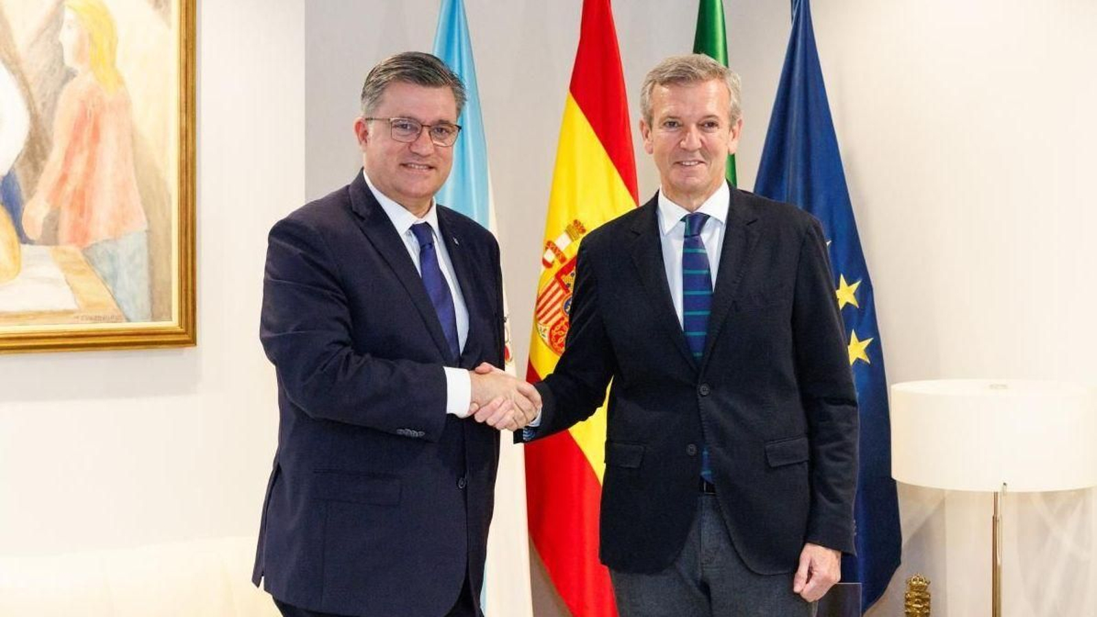Álvaro Santos, ayer con Alfonso Rueda.