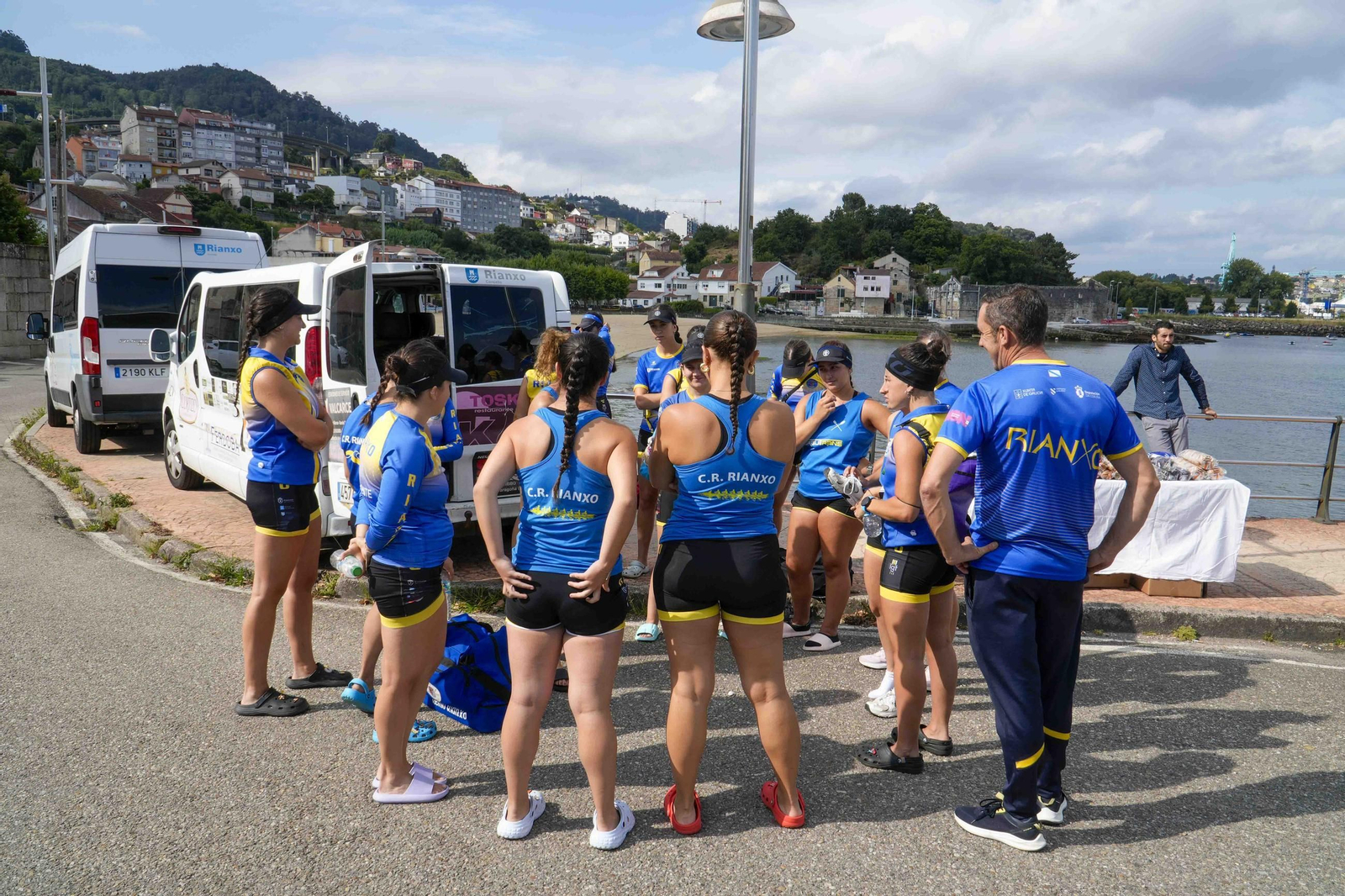 Galería | Las traineras se dan cita en el paseo de Cardona