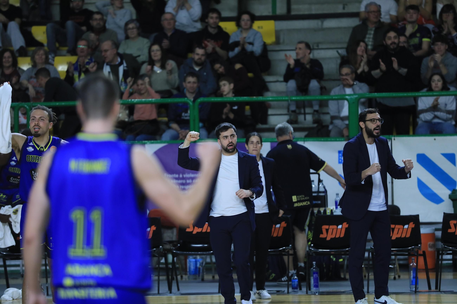 Galería | El COB gana y sigue disfrutando ante un Pazo entregado