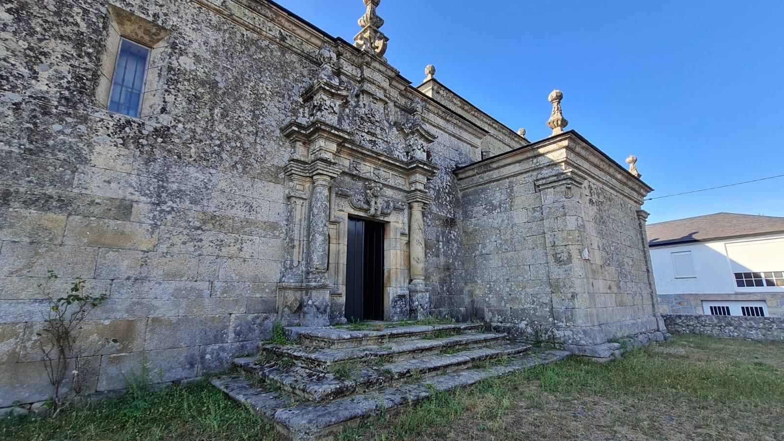 Iglesia de San Miguel de Bidueira