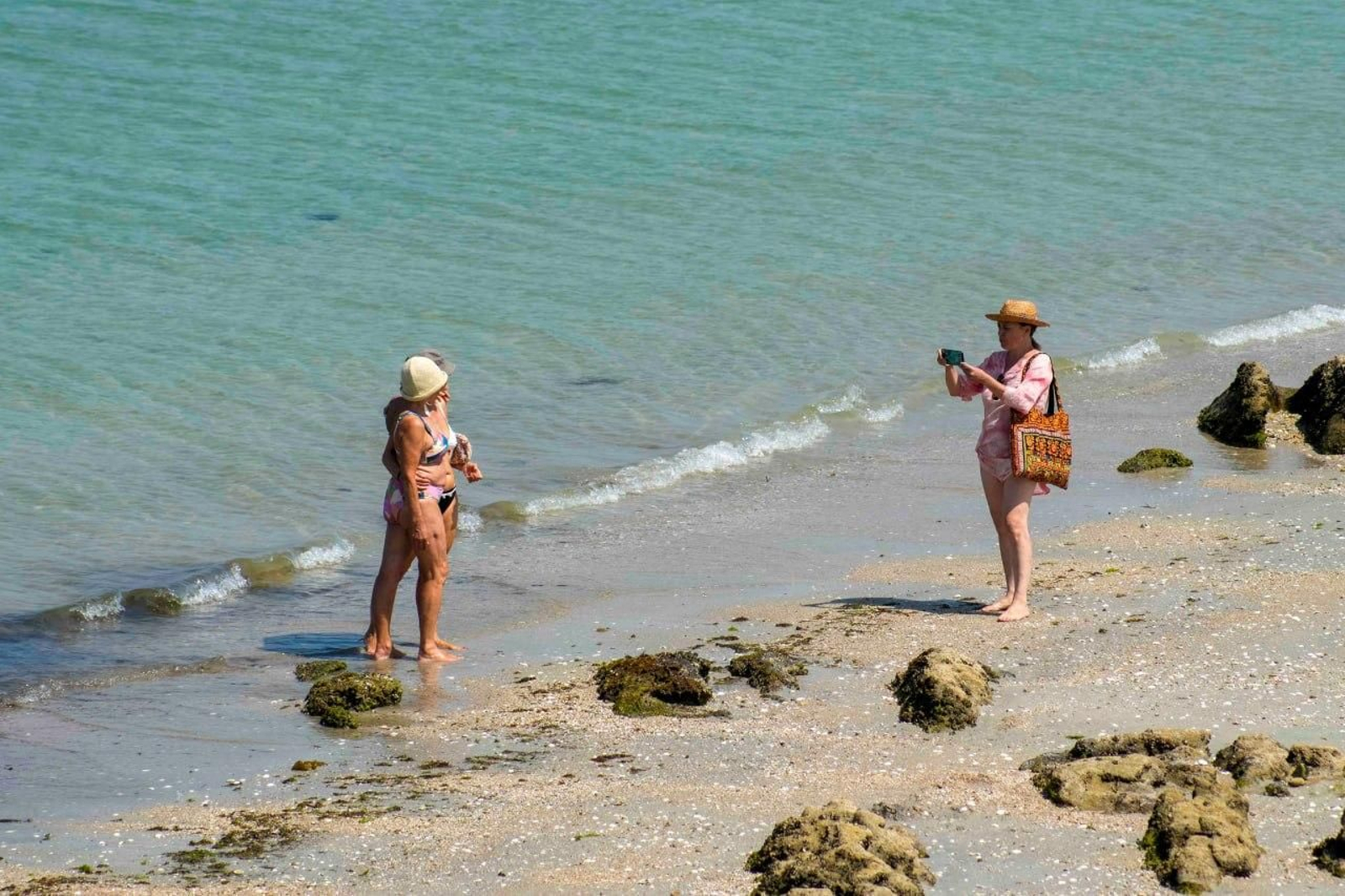 Galería | Vigo busca refugio del calor en sus playas