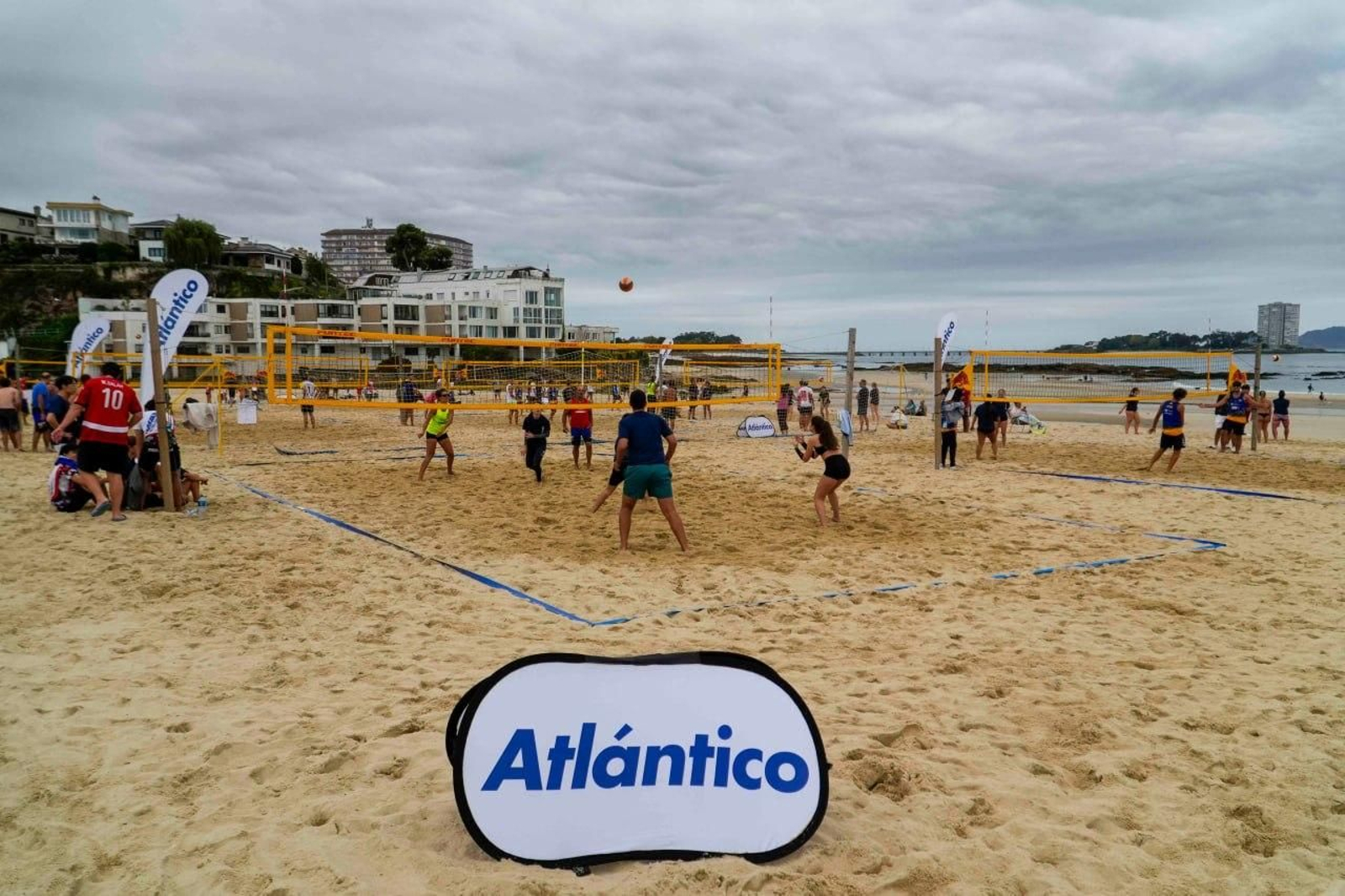 Galería | Dos días de vóley playa en Samil con Atlántico