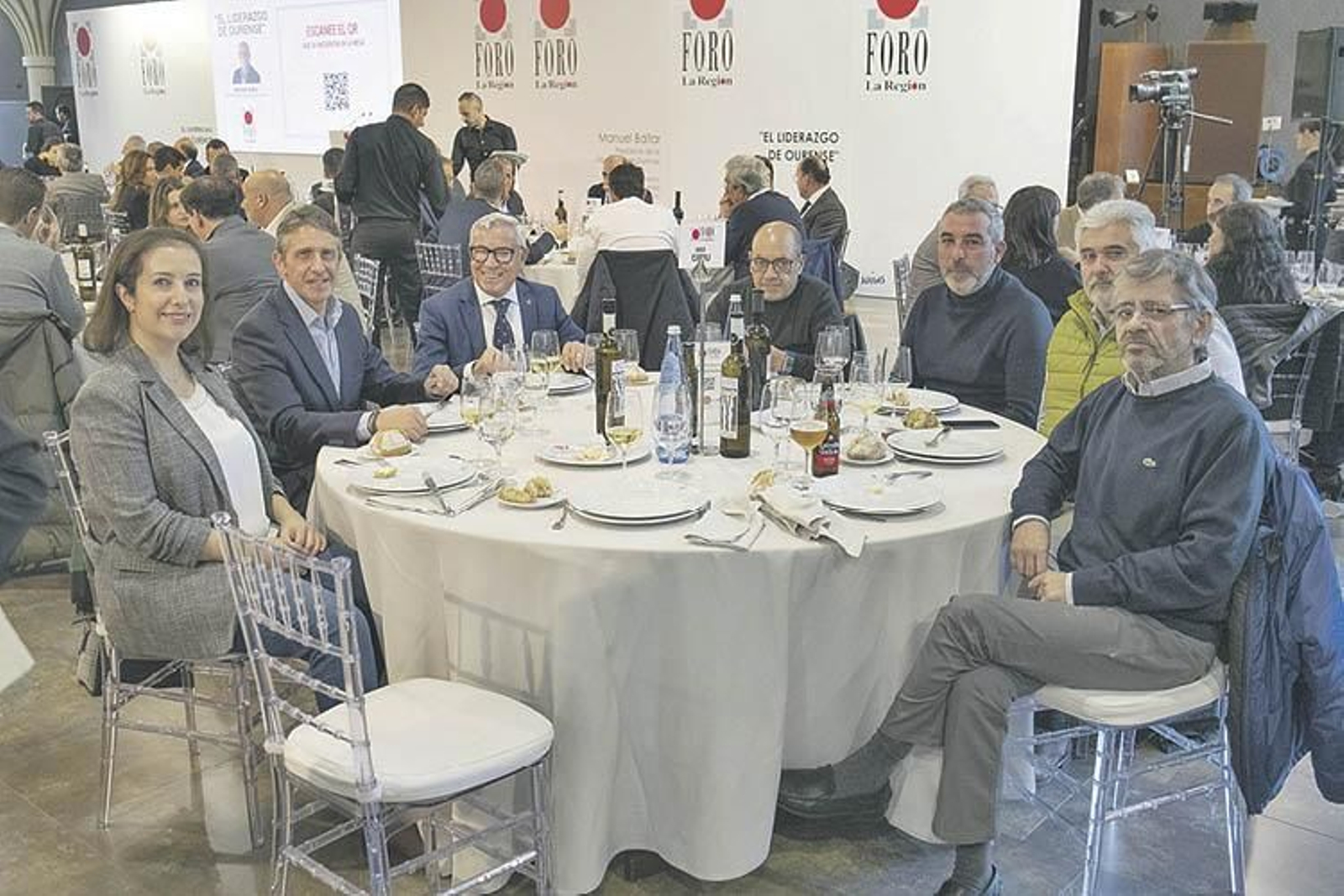 Pilar Fernández, jefa territorial de Infrastruturas e Mobilidade de la Xunta de Galicia en Ourense; Miguel Ferro, de Ama Seguros; José Nogueira, de la Xunta Local del PP de Ourense; Jorge Alejandro, trabajador de la Consellería de Medio Rural; Tino Cid, de Cid Gavilanes; José Manuel Cabaleiro, gerente de Solchaos, y Jano Outeiriño, de La Región.