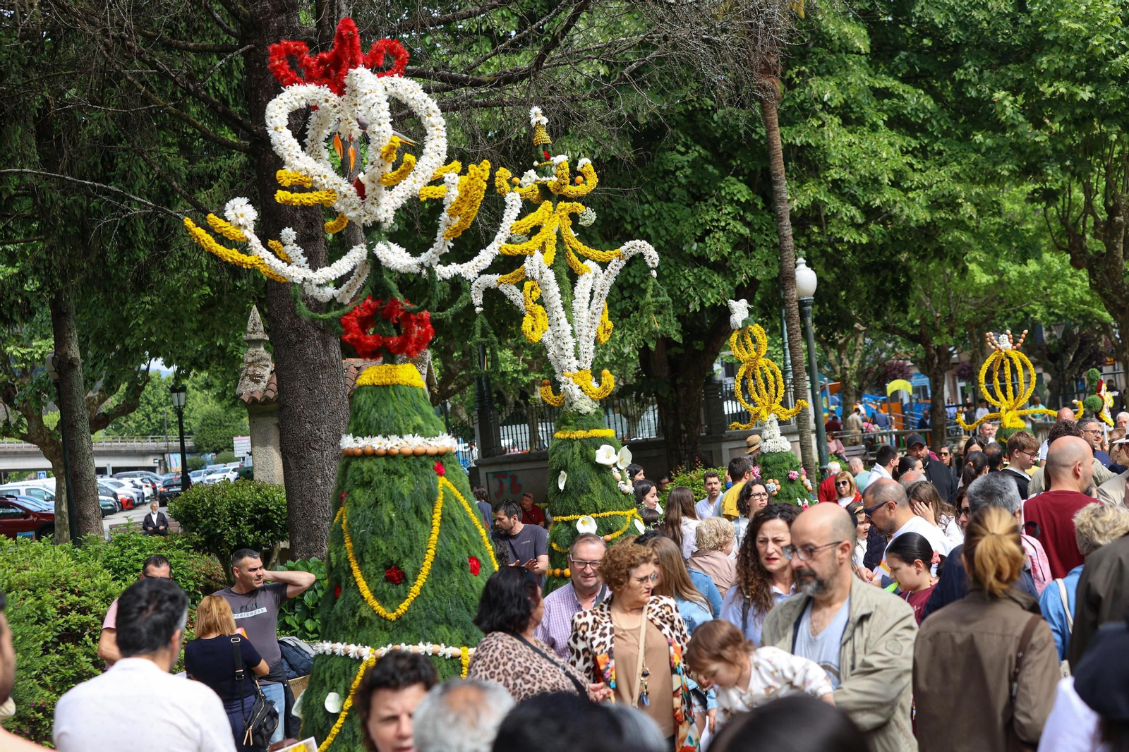 Galería | Muchas flores y música para celebrar los 'maios' en Redondela