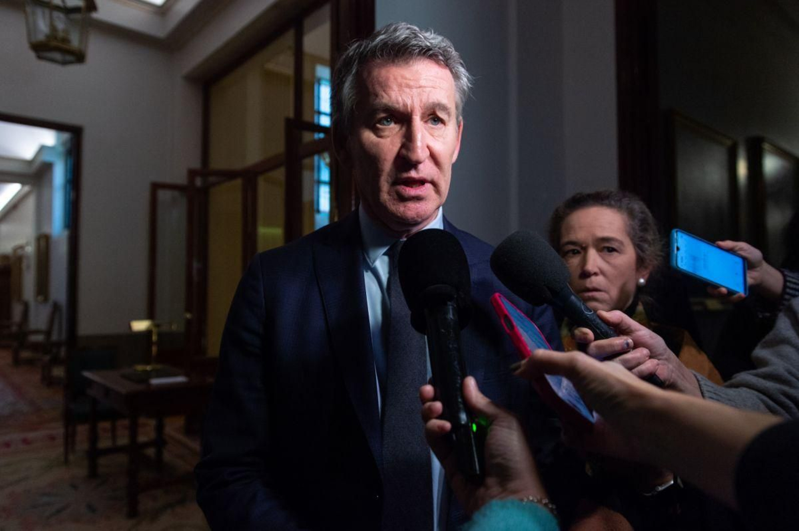 El presidente del PP, Alberto Núñez Feijóo, tras declarar por videoconferencia.